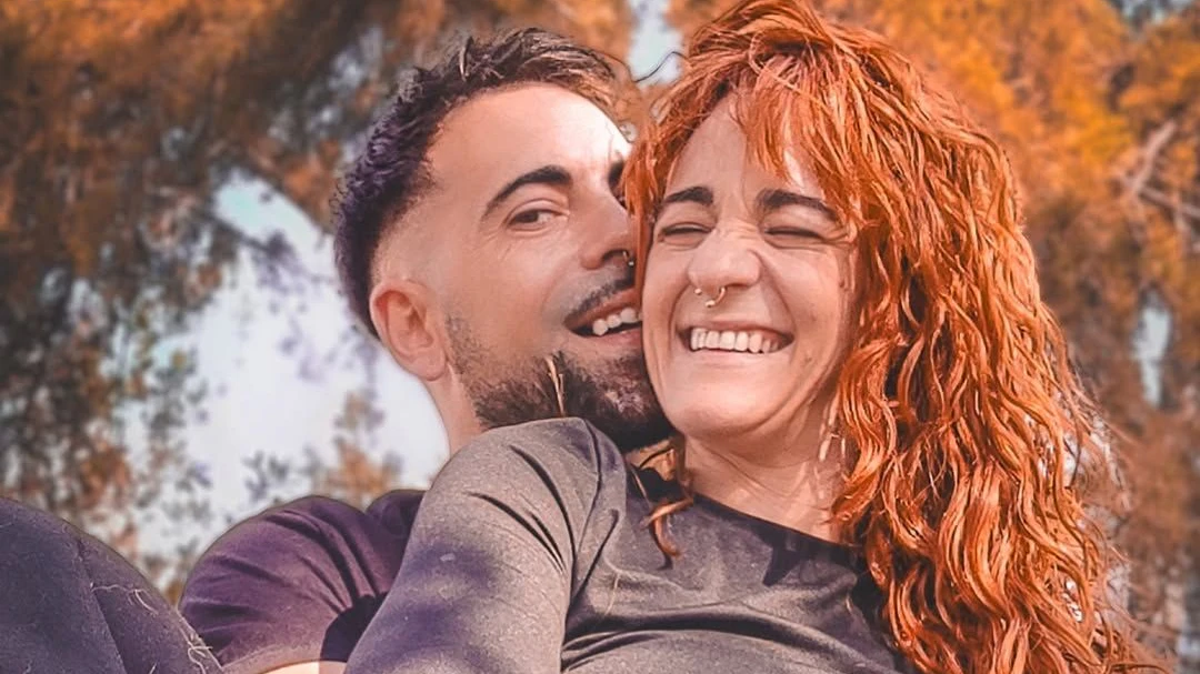 Ana und Daniel aus Spanien lieben sich und wollen heiraten. 