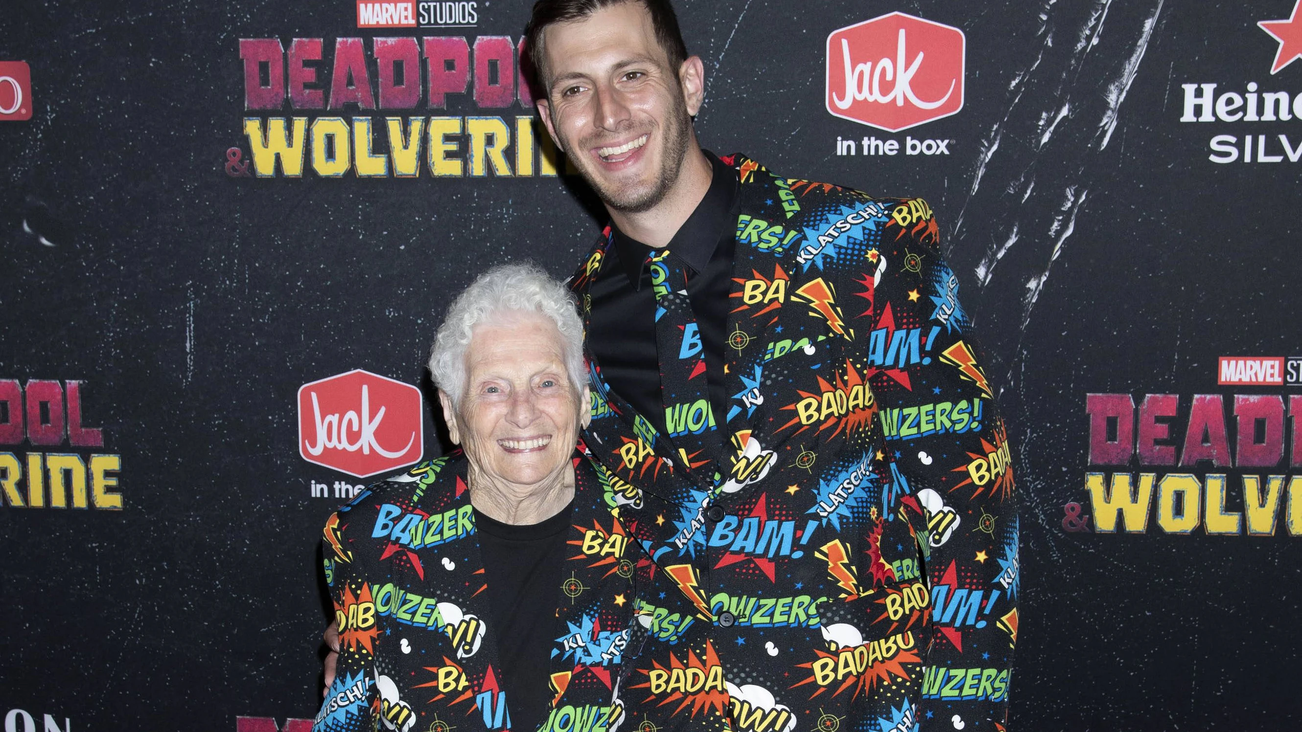 Pauline Kana und Ross Smith bei der Weltpremiere des Kinofilms Deadpool & Wolverine im David H. Koch Theater. New York, 22.07.2024 *** Pauline Kana and Ross Smith at the world premiere of the movie Deadpool Wolverine at the David H Koch Theater New York, 22 07 2024 Foto:xB.xHinex/xFuturexImagex deadpool_wolverine_4504