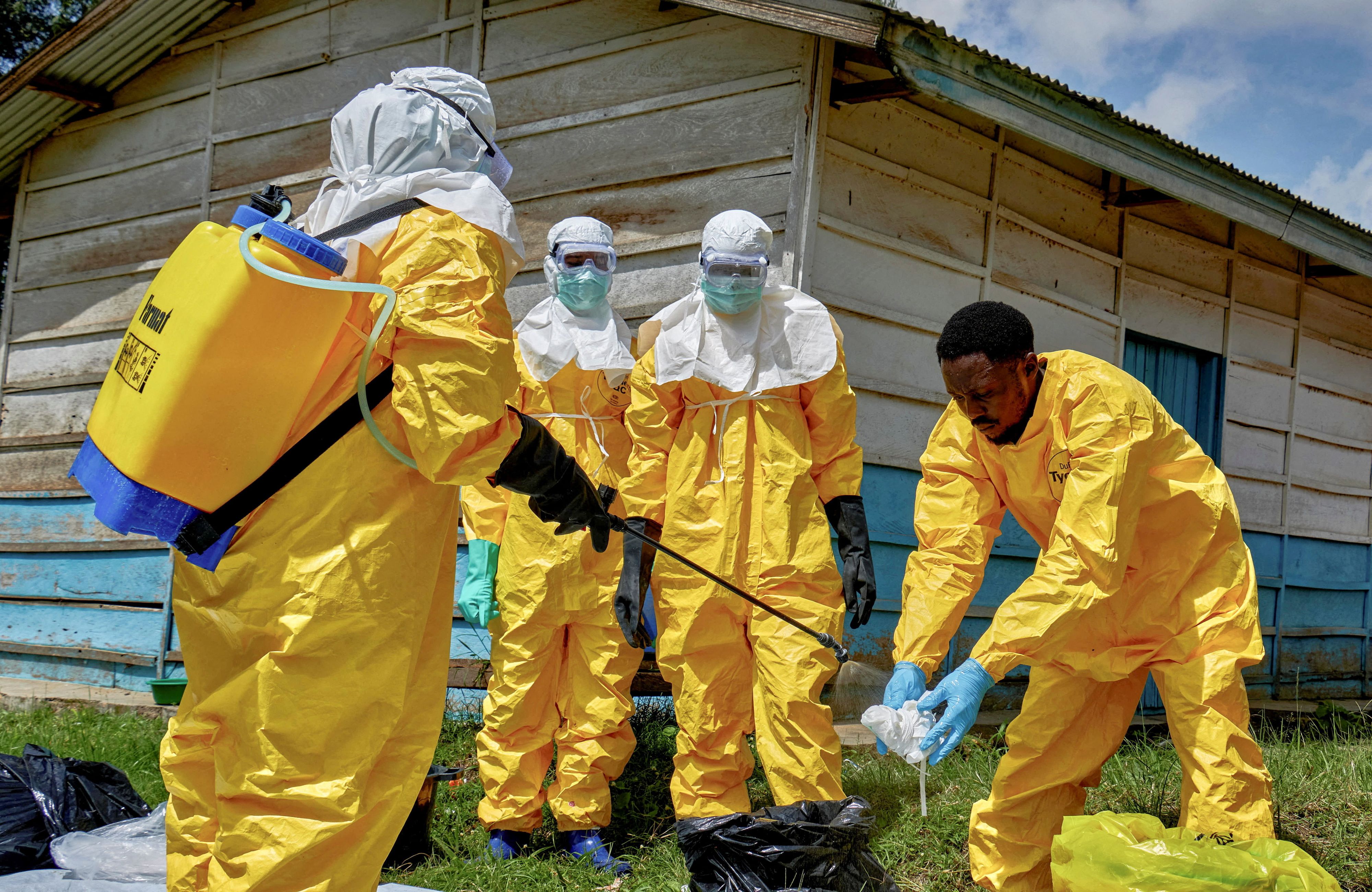 Laut WHO wurden bereits über 900 Ebola-Verdachtsfälle registriert.