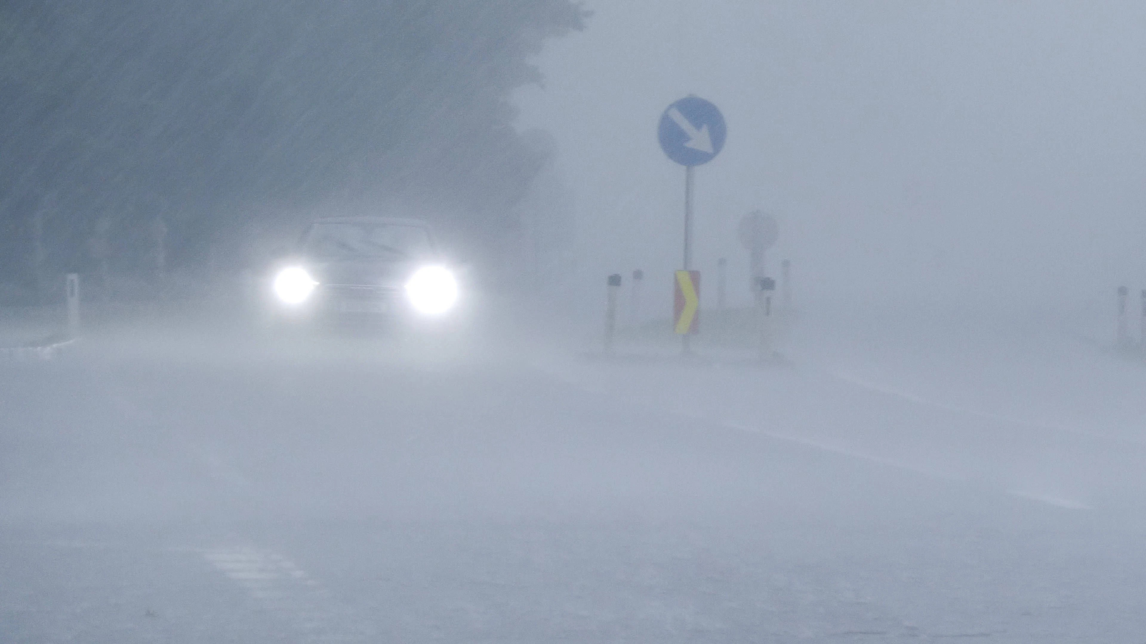 Ein Gewitter zieht nach Österreich – inklusive Hagel.