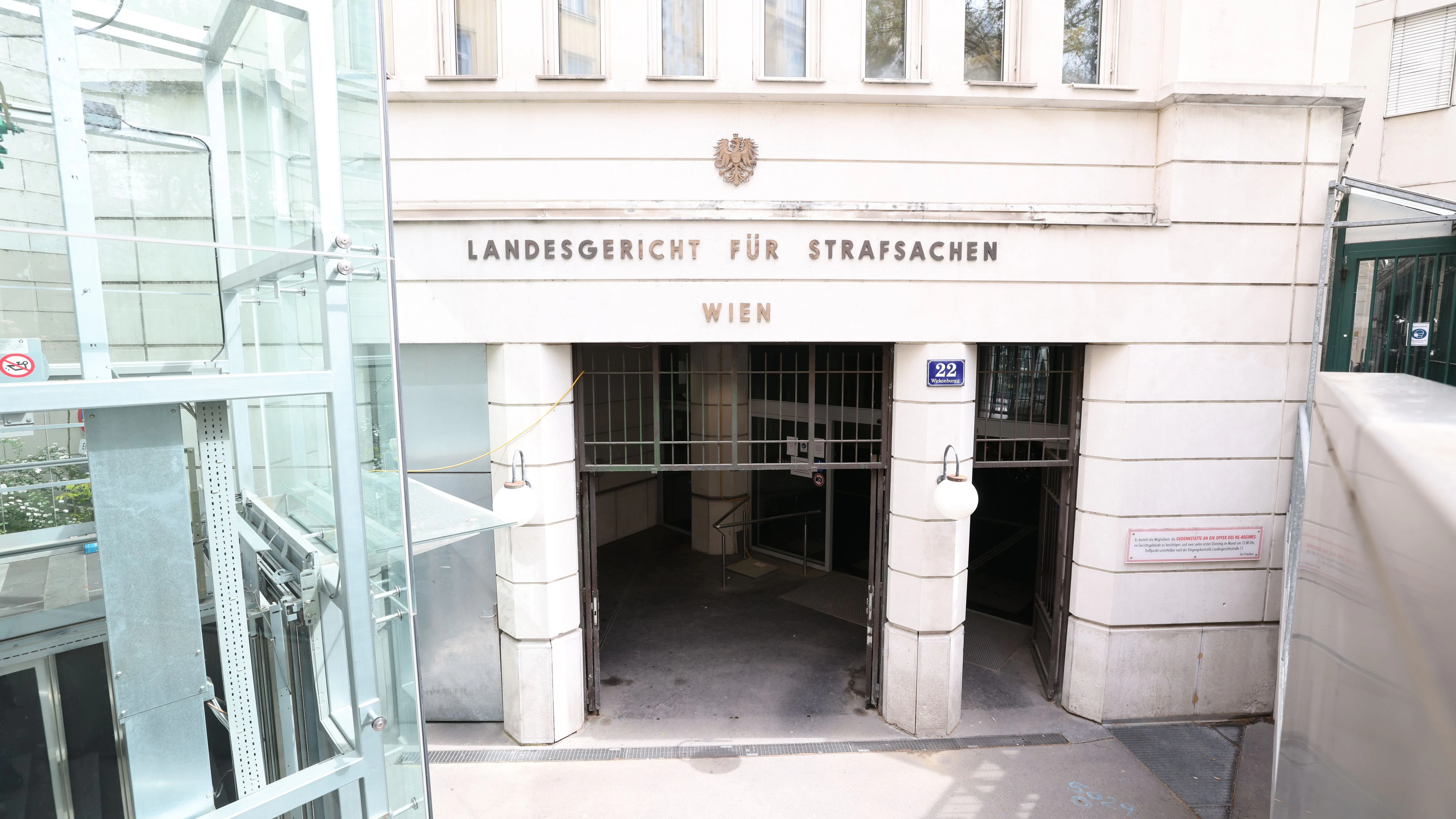 Beim Prozess am Wiener Landesgericht übernahm der Polizist die Verantwortung und kam mit einer Diversion davon