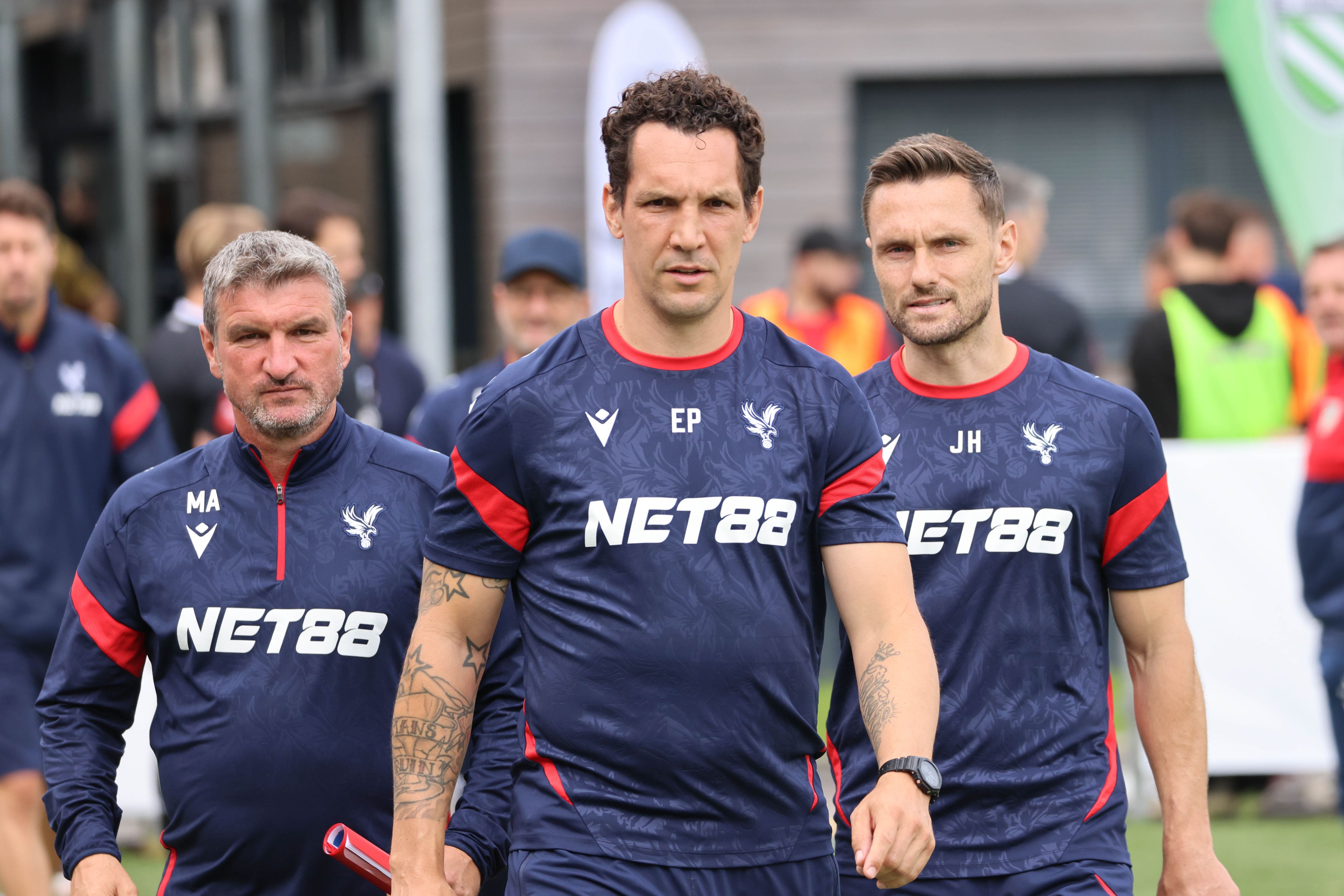 Michael Angerschmied, Emanuel Pogatetz und James Holland.
