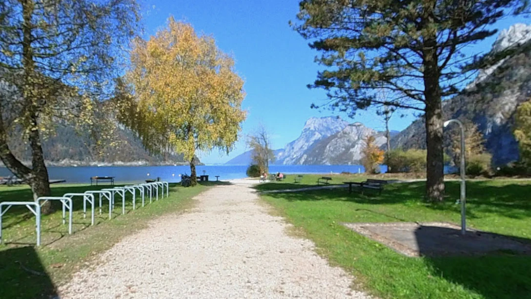 Die Familien gingen am Badeplatz in Ebensee aufeinander los.