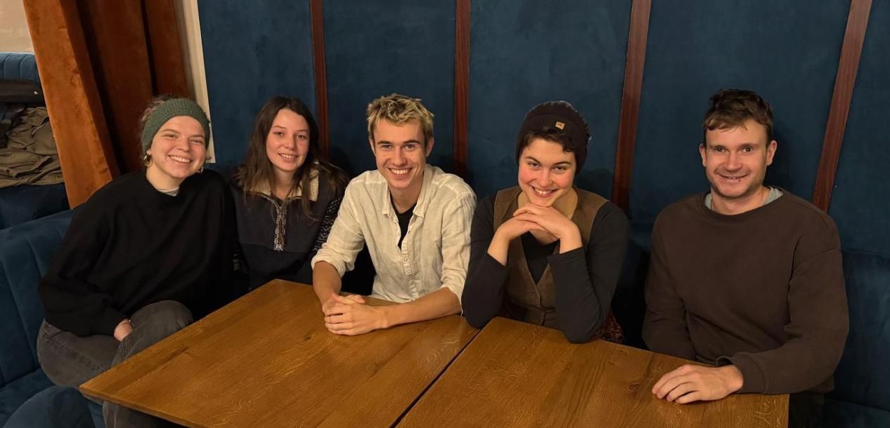 Hannah Erfurt, Judith Nachbagauer, Jul Riedel, Clara Winkler, Thomas Gaderer (v. li.): Ein fünfköpfiges Team von Studenten will das Konzept der FoodCoops in Wien bekannter machen.
