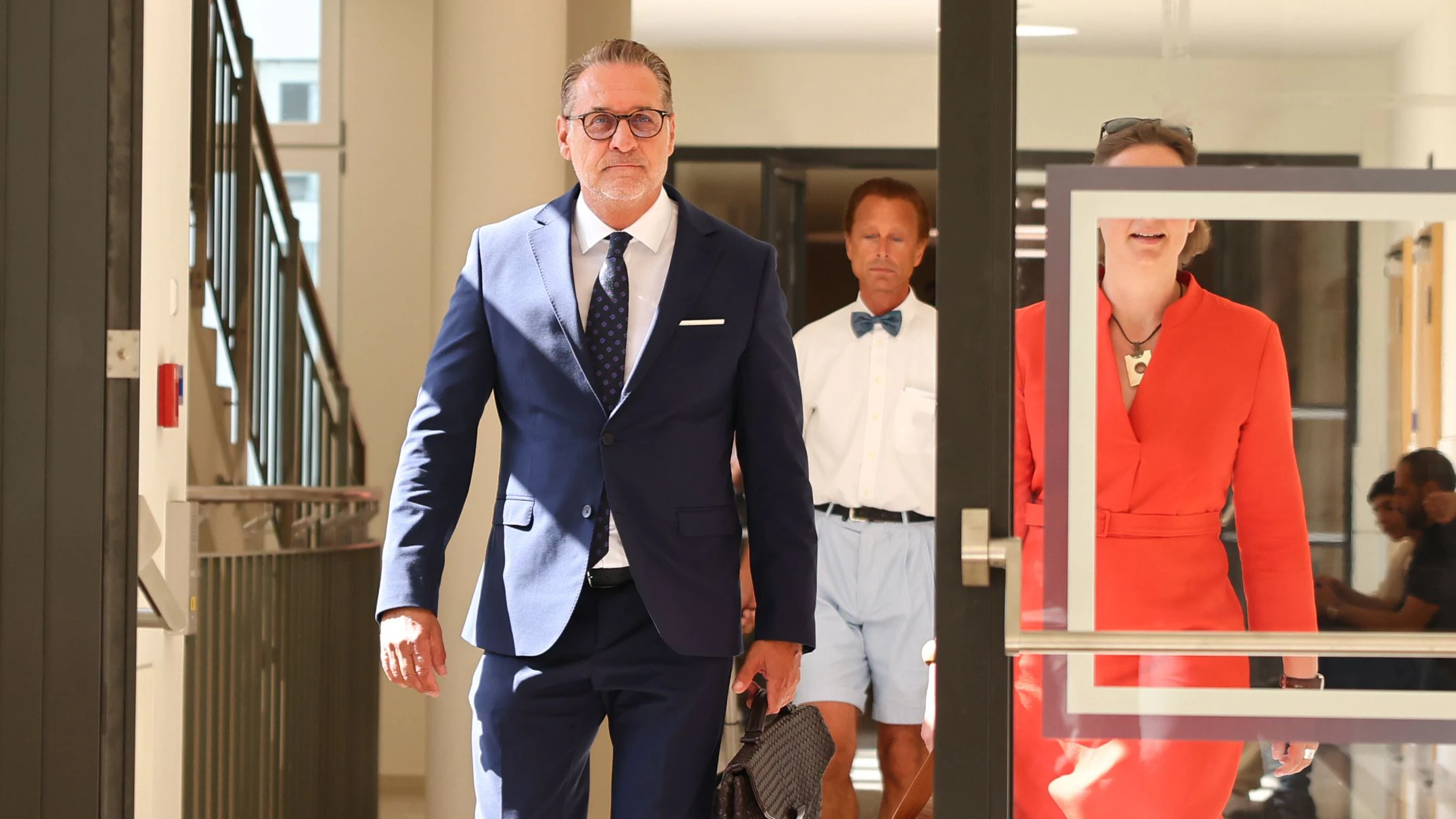 Heute.at - Ex-Vizekanzler Strache zittrig: Lässt mich nicht kalt