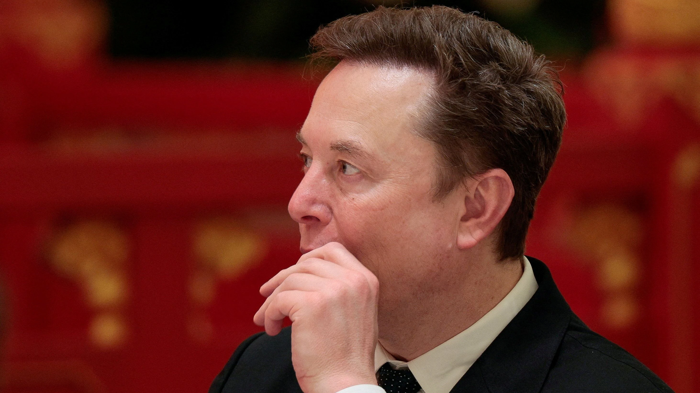 Die Russen drohen jetzt Elon Musk mit einem Atomschlag.
