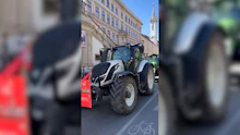 Traktor-Demo mitten in Wien - mit viel Lärm