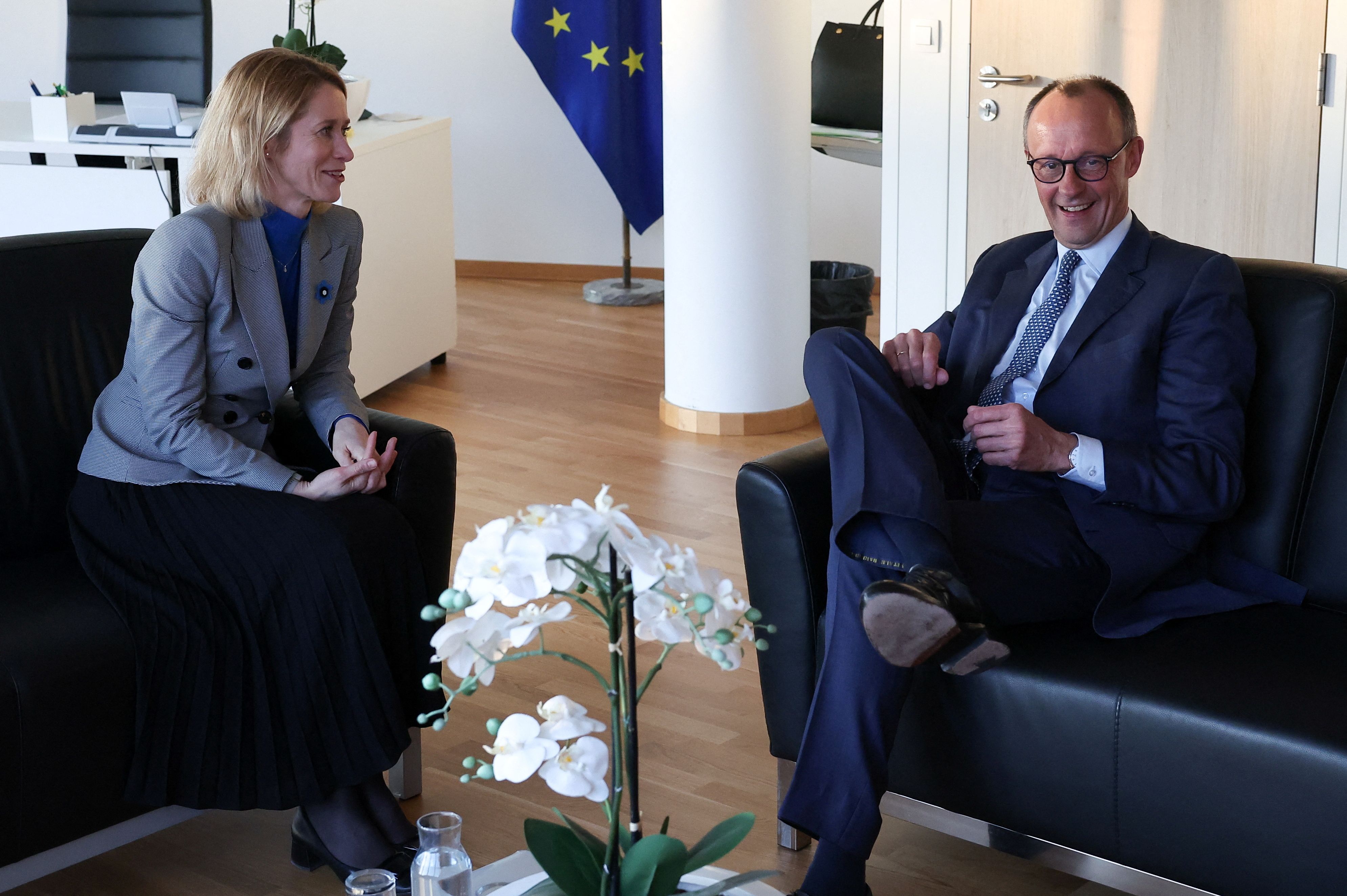 EU-Außenbeauftragte Kaja Kallas hat positiv auf den Vorschlag des deutschen Bundeskanzlers Friedrich Merz (CDU) reagiert. Dieser hatte eine 