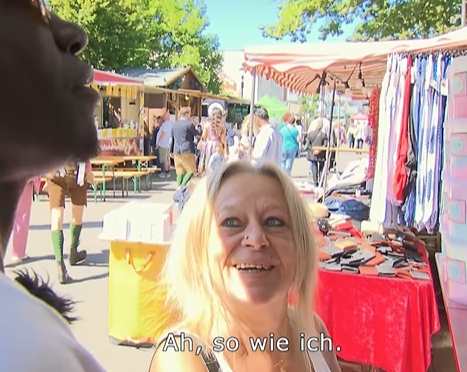 Uschi auf dem Neustifter Kirtag.