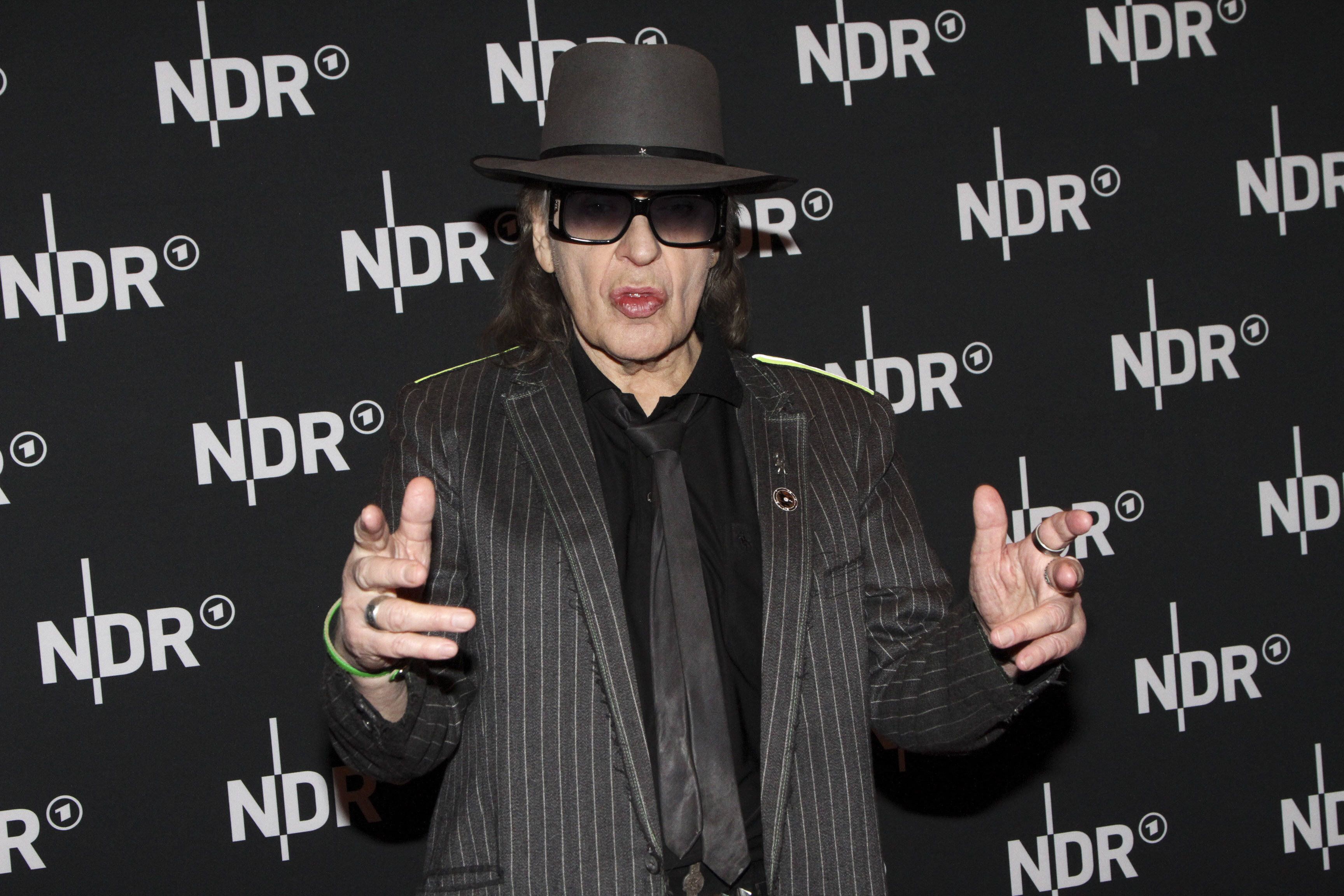 Udo Lindenberg ist im Krankenhaus.