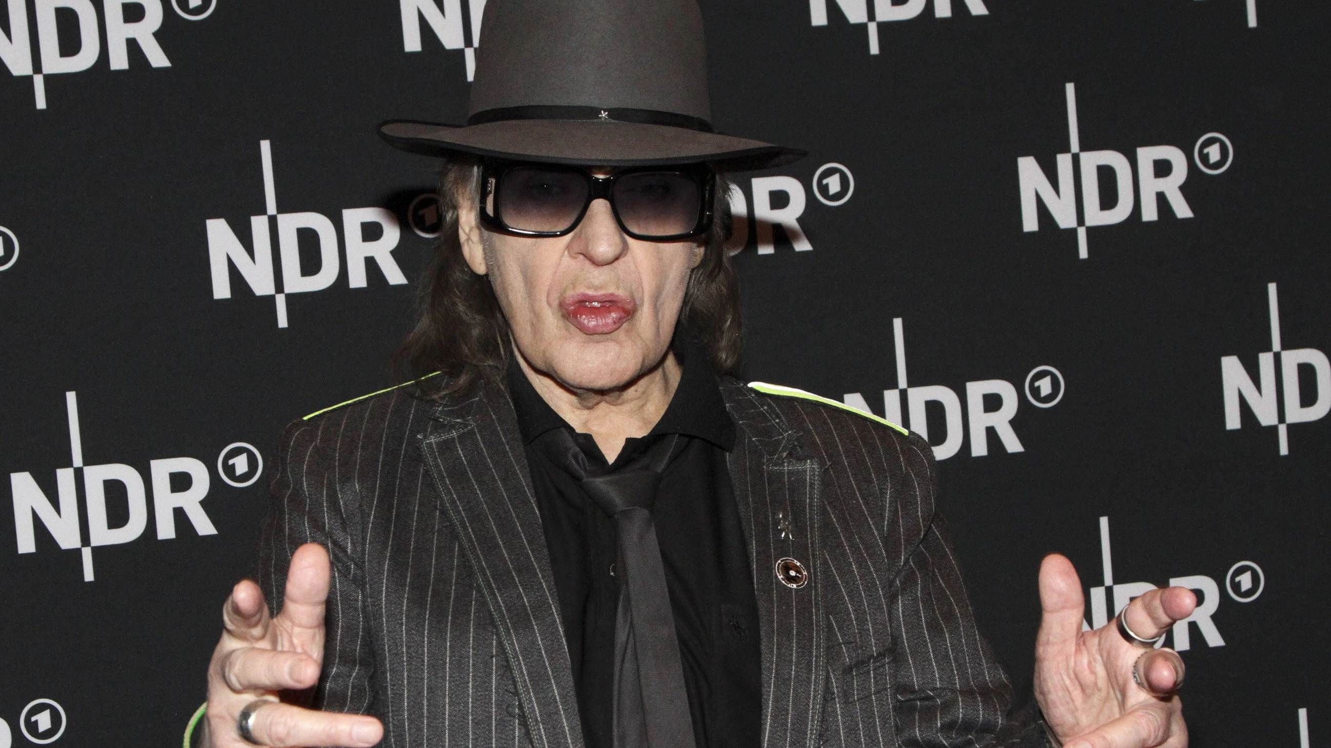 Udo Lindenberg ist im Krankenhaus.