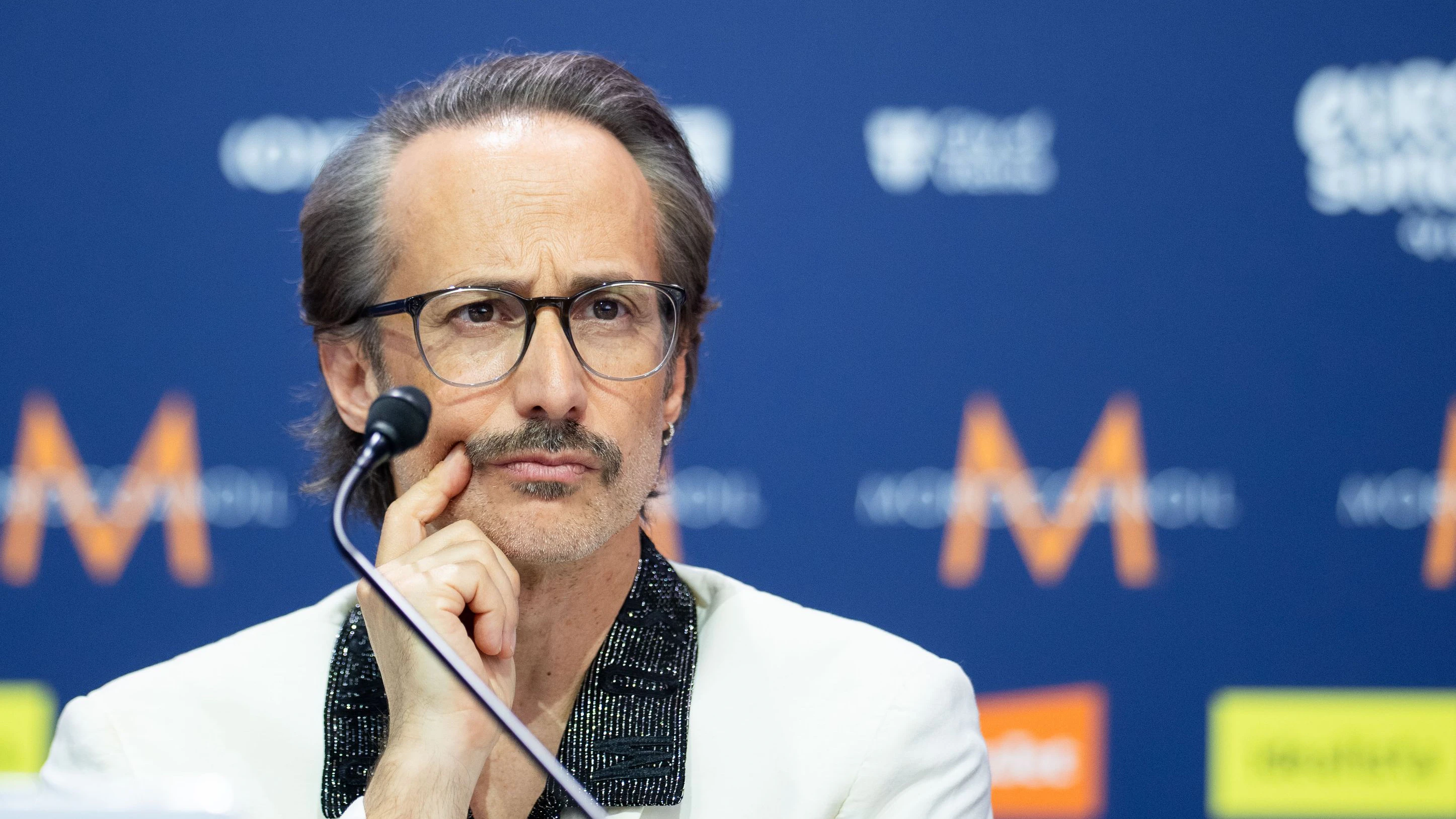Michael Ostrowski führte durch den ESC.