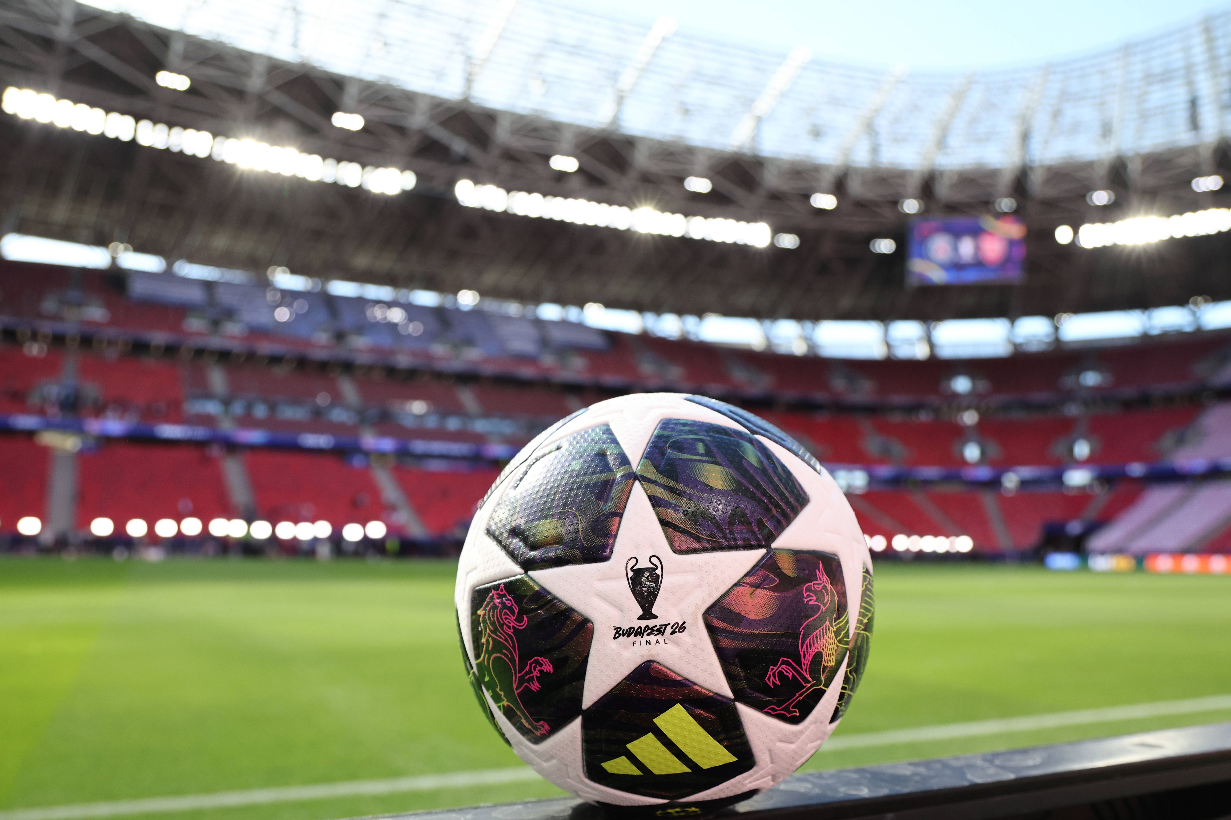 Paris St.-Germain und Arsenal kämpen um den Titel in der Champions League. 