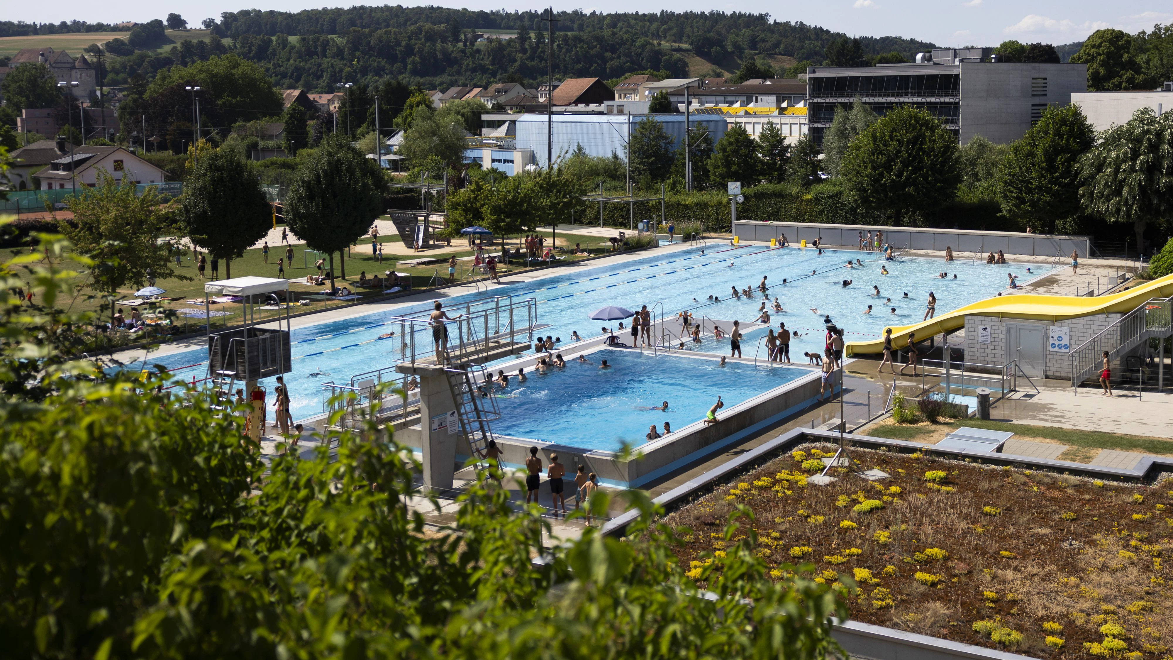 Das Freibad in Pruntrut verlangt von Ausländern künftig doppelte Preise.