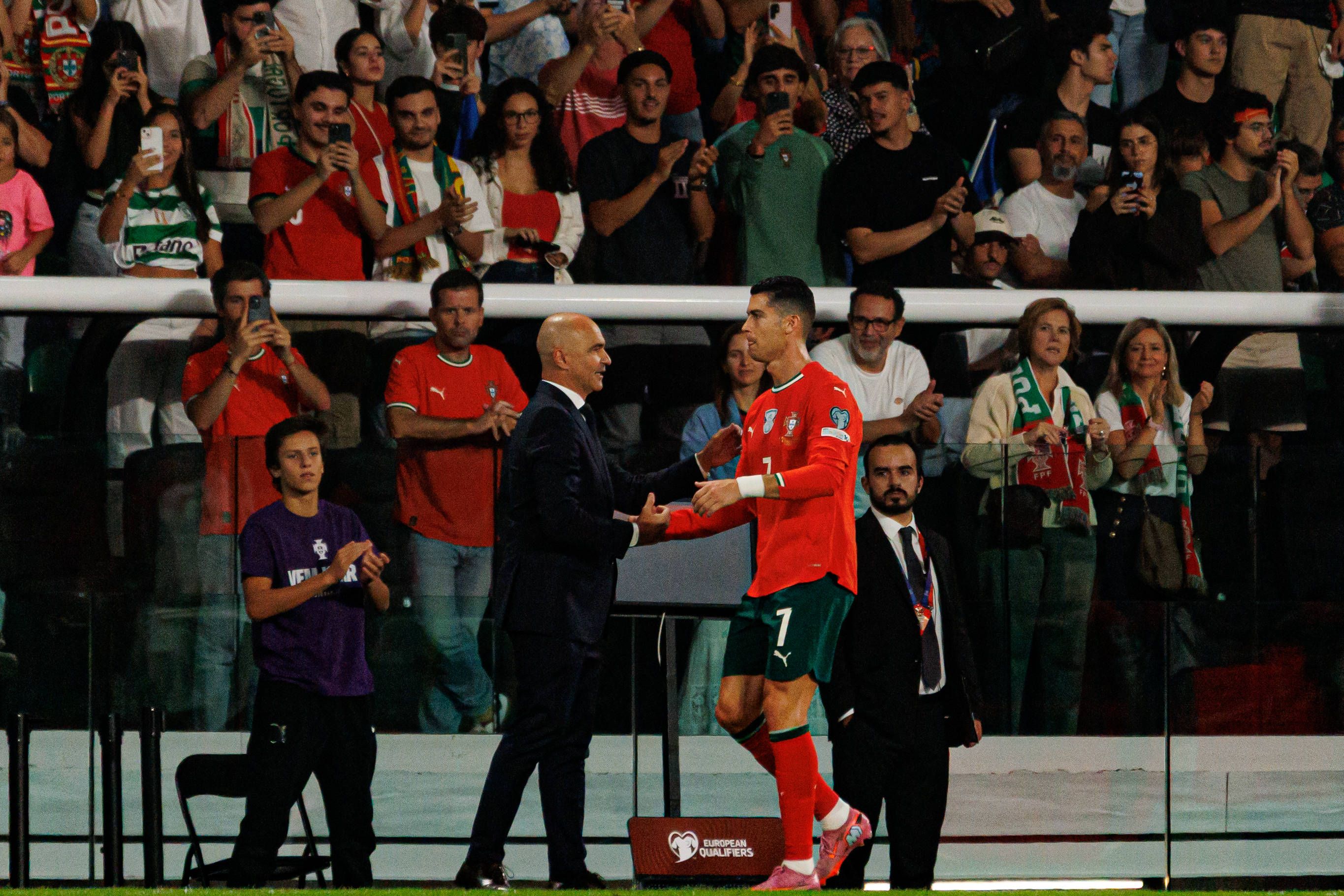 Roberto Martinez und Cristiano Ronaldo. 
