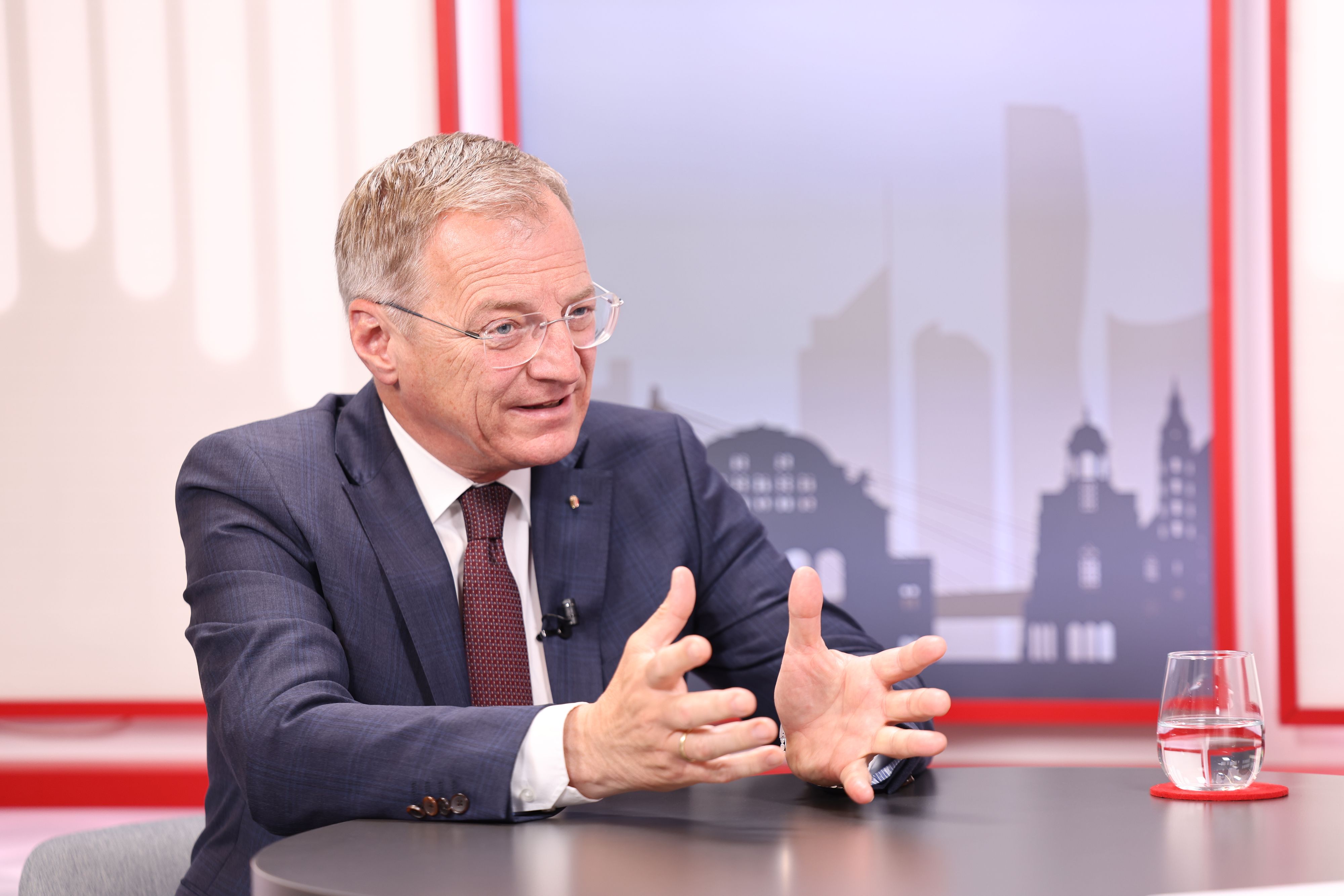 Oberösterreichs Landeshauptmann Thomas Stelzer (VP) im 