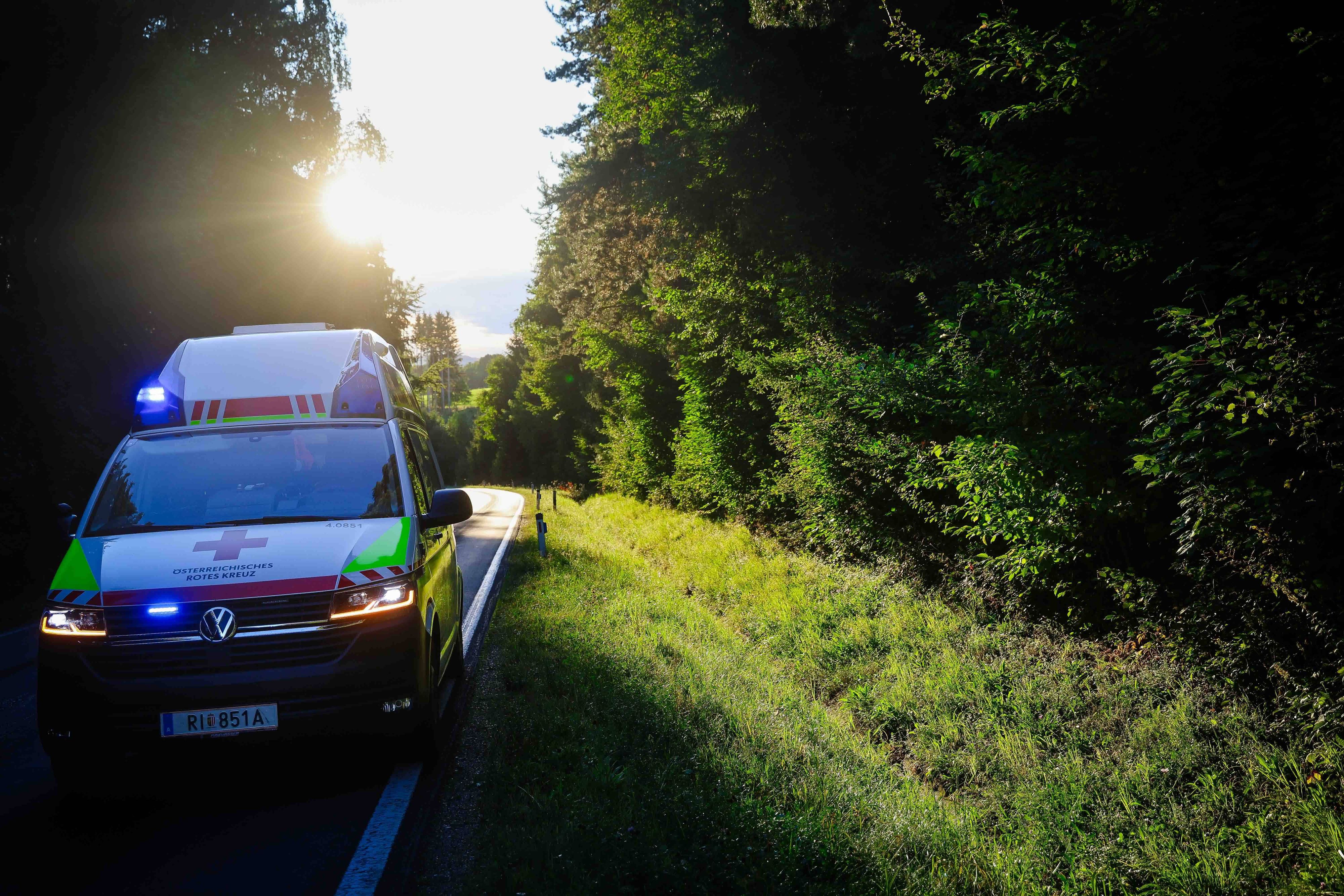 Heute.at - Geisterfahrer-Crash auf Autobahn – Paar schwer verletzt