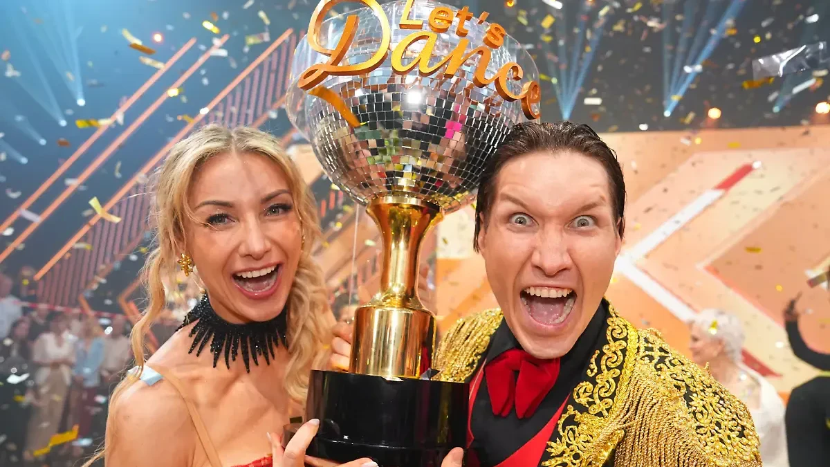 Heute.at - Anna-Carina Woitschack gewinnt Let's Dance 2026