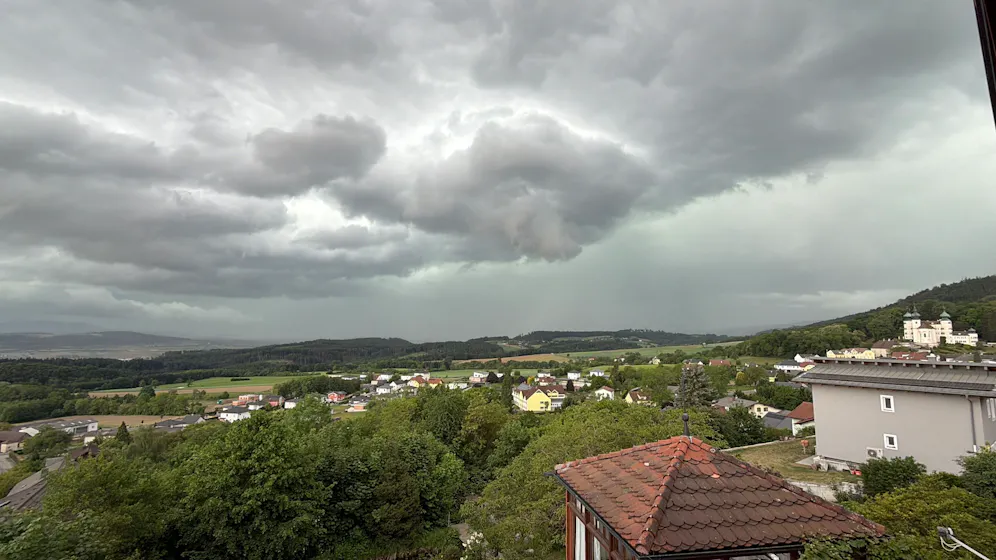 Heute.at - Schwere Gewitter ziehen jetzt auf Niederösterreich zu