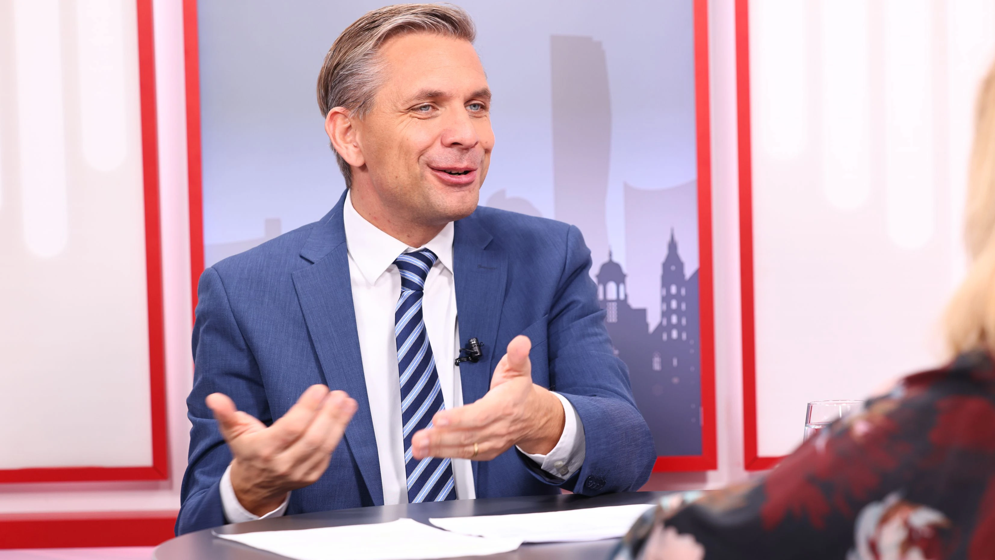 VP-Wirtschaftsminister Hattmannsdorfer pocht auf Maßnahmen zur Stärkunng des Standorts.