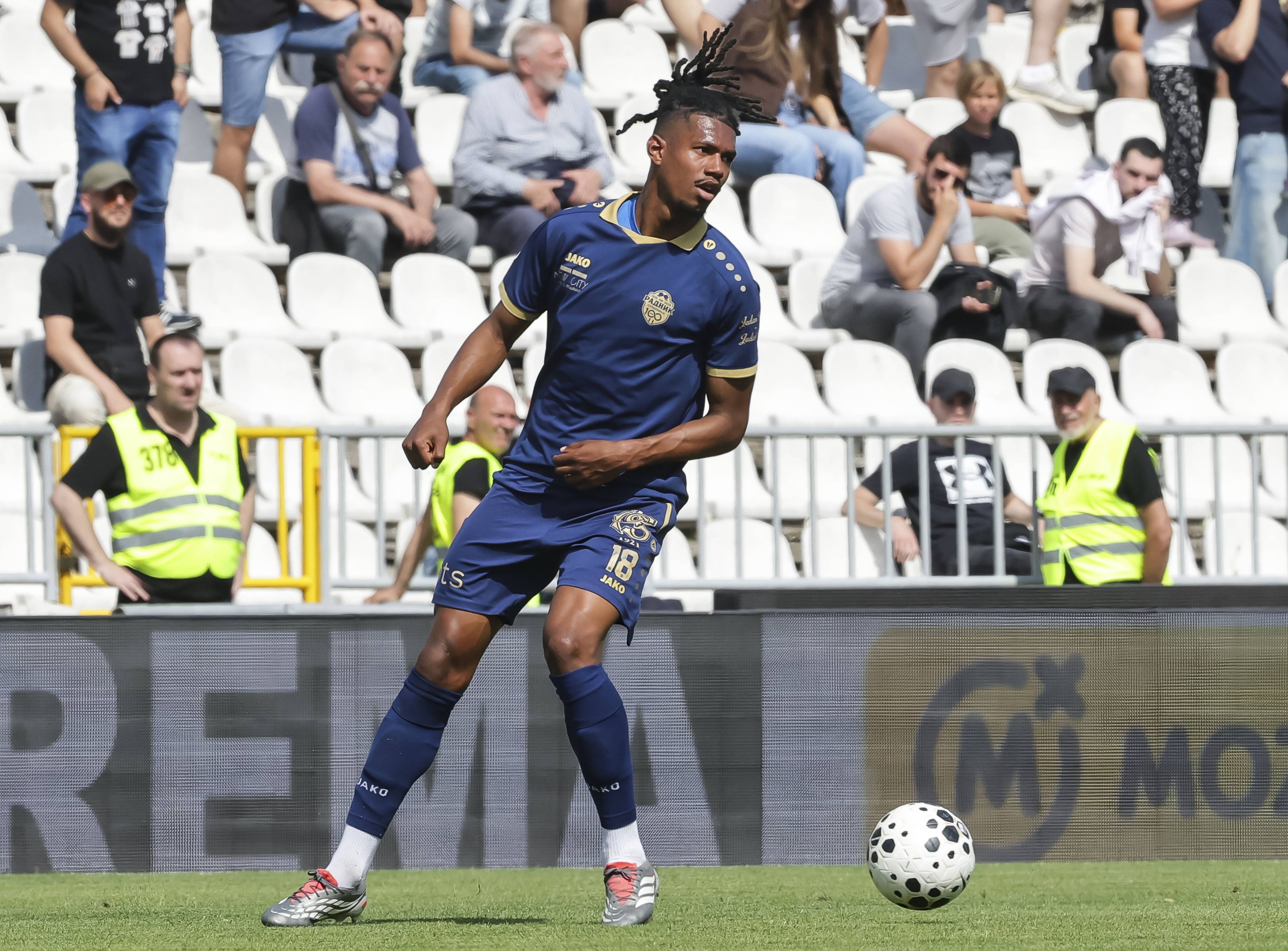 Sandro Trémoulet spielte eine bärenstarke Saison beim FK Radnik Surdulica.