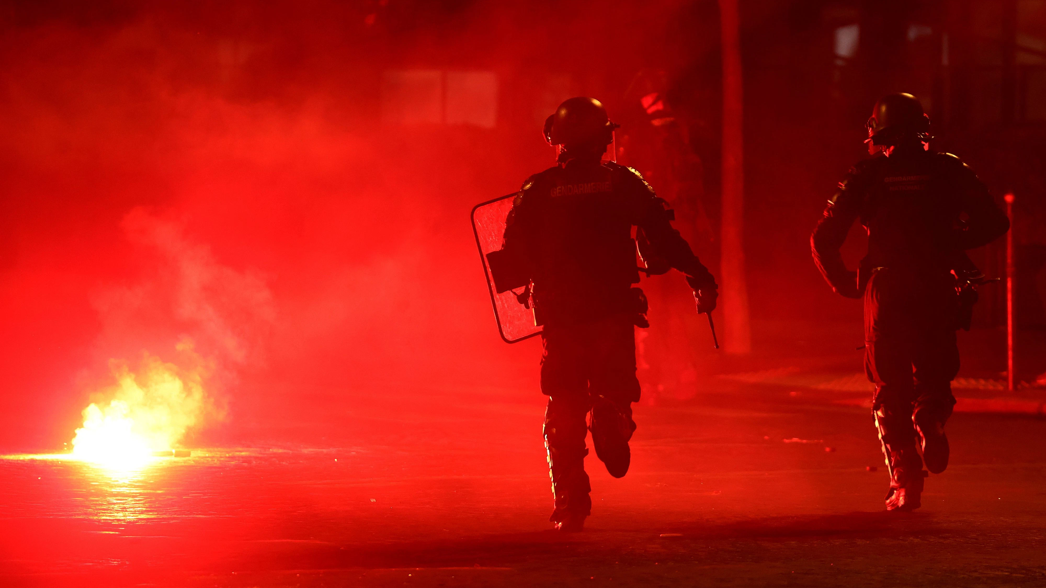 Heute.at - Eskalation in Paris – 400 Festnahmen nach Final-Sieg