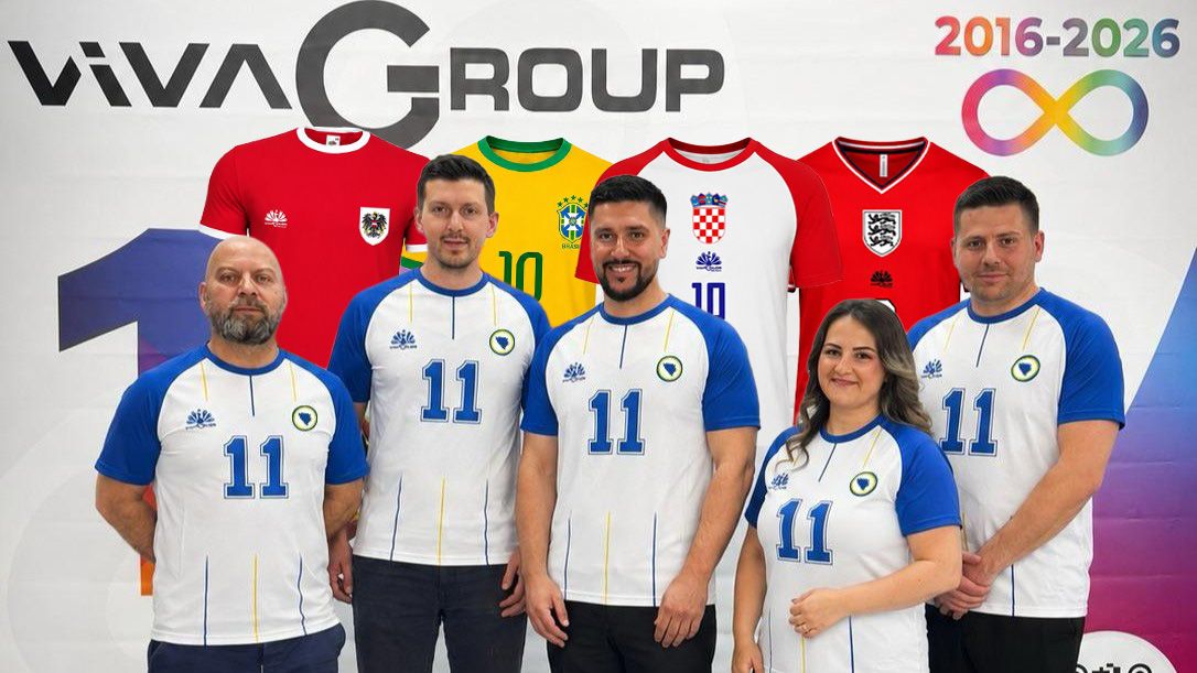 Heute.at - Fußball-Fieber! Wiener Maler-Shop hat eigene WM-Trikots