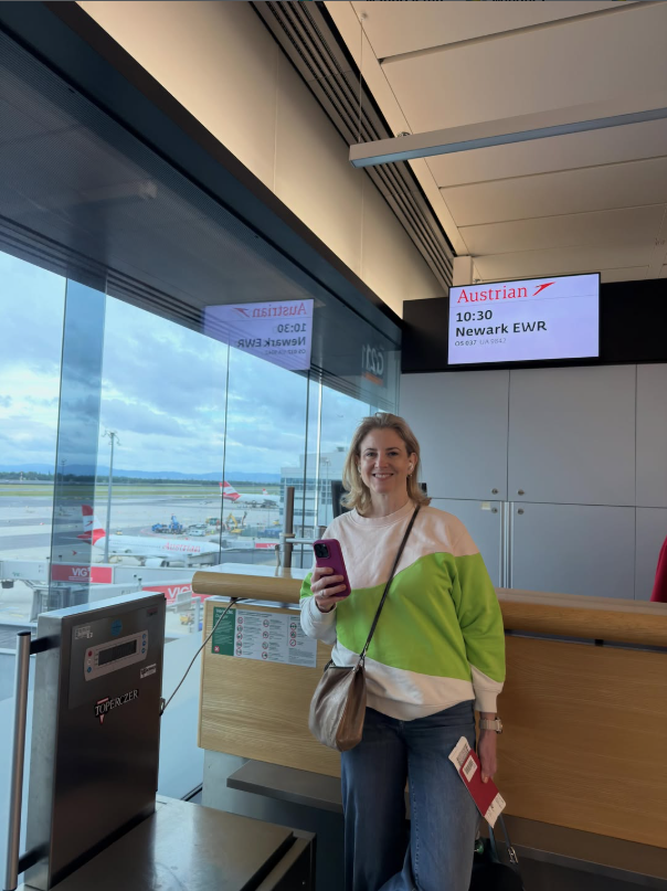 Dieses Foto postete Außenministerin Beate Meinl-Reisinger (Neos) am Montag vor ihrem Abflug.