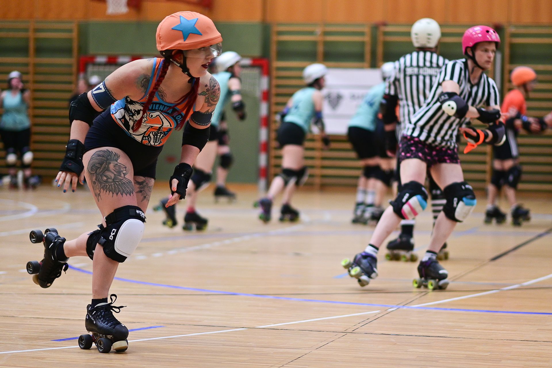 Anfang Juni finden in Wien die 7. österreichischen Roller-Derby-Meisterschaften statt.