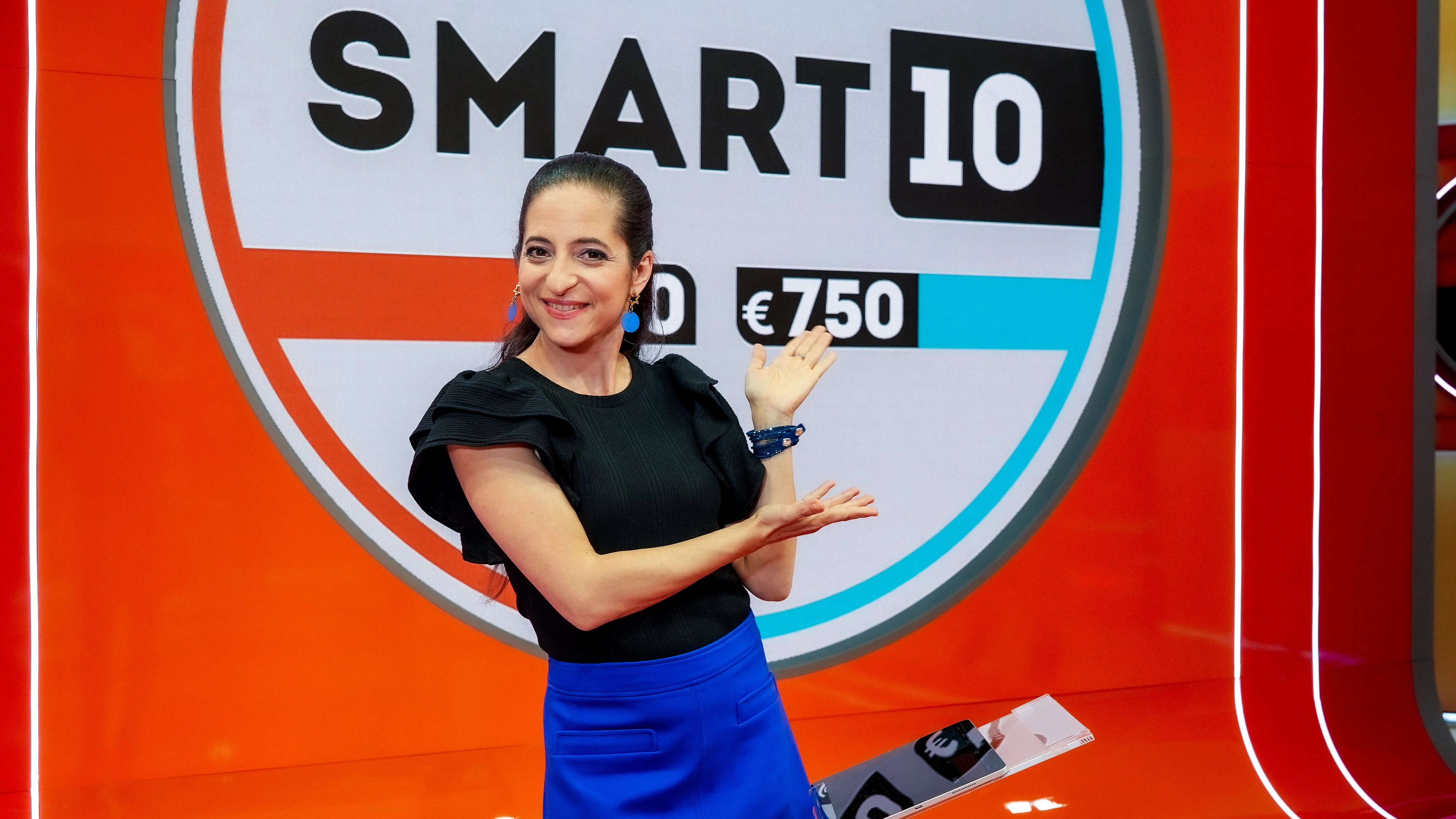 "Smart10 – Das Quiz mit den zehn Möglichkeiten" mit Moderatorin Caroline Athanasiadis wirf fix beendet.