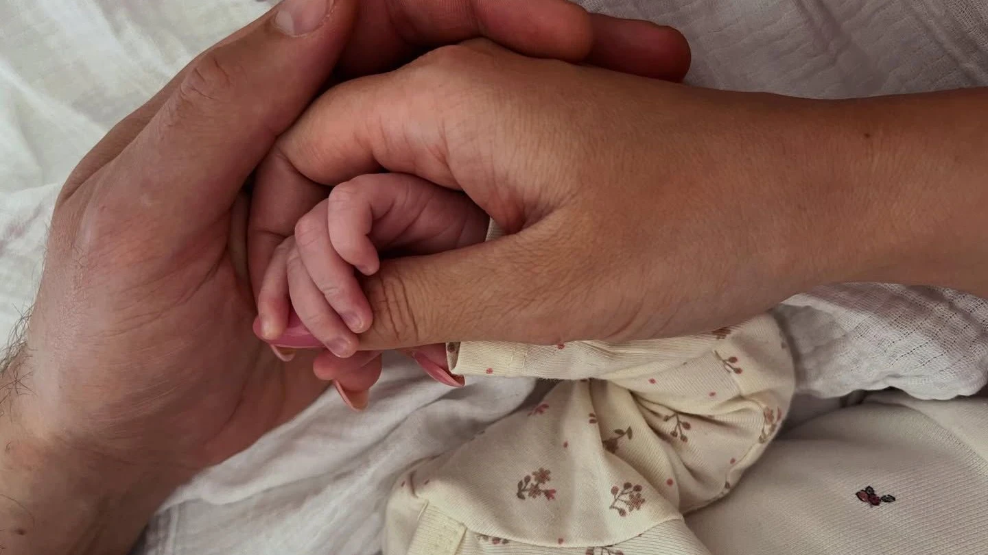 Heute.at - Nach drei Fehlgeburten: TV-Paar im Babyglück