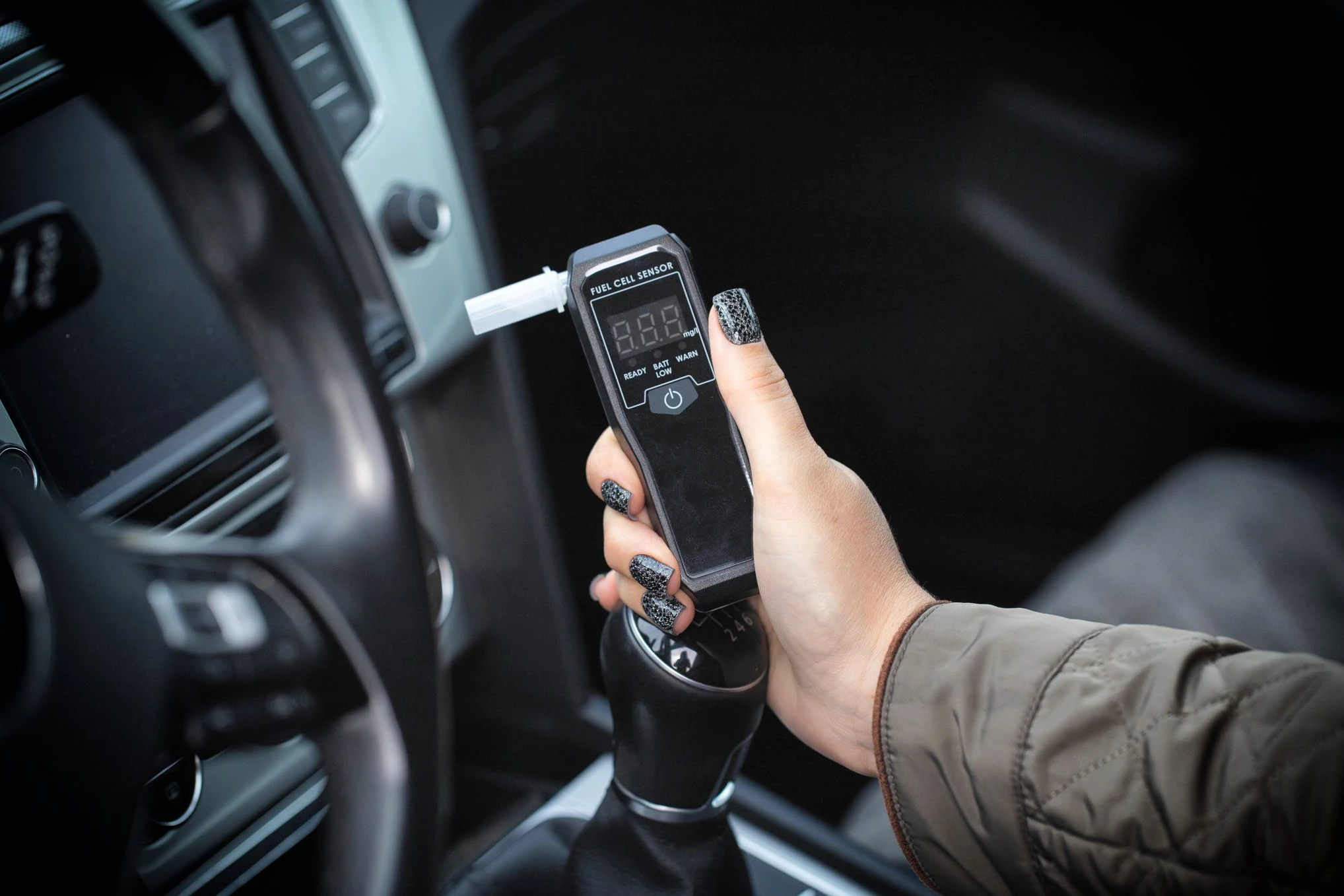 Ab Juli muss jeder Neuwagen eine Schnittstelle für ein Alkolock-Gerät installiert haben