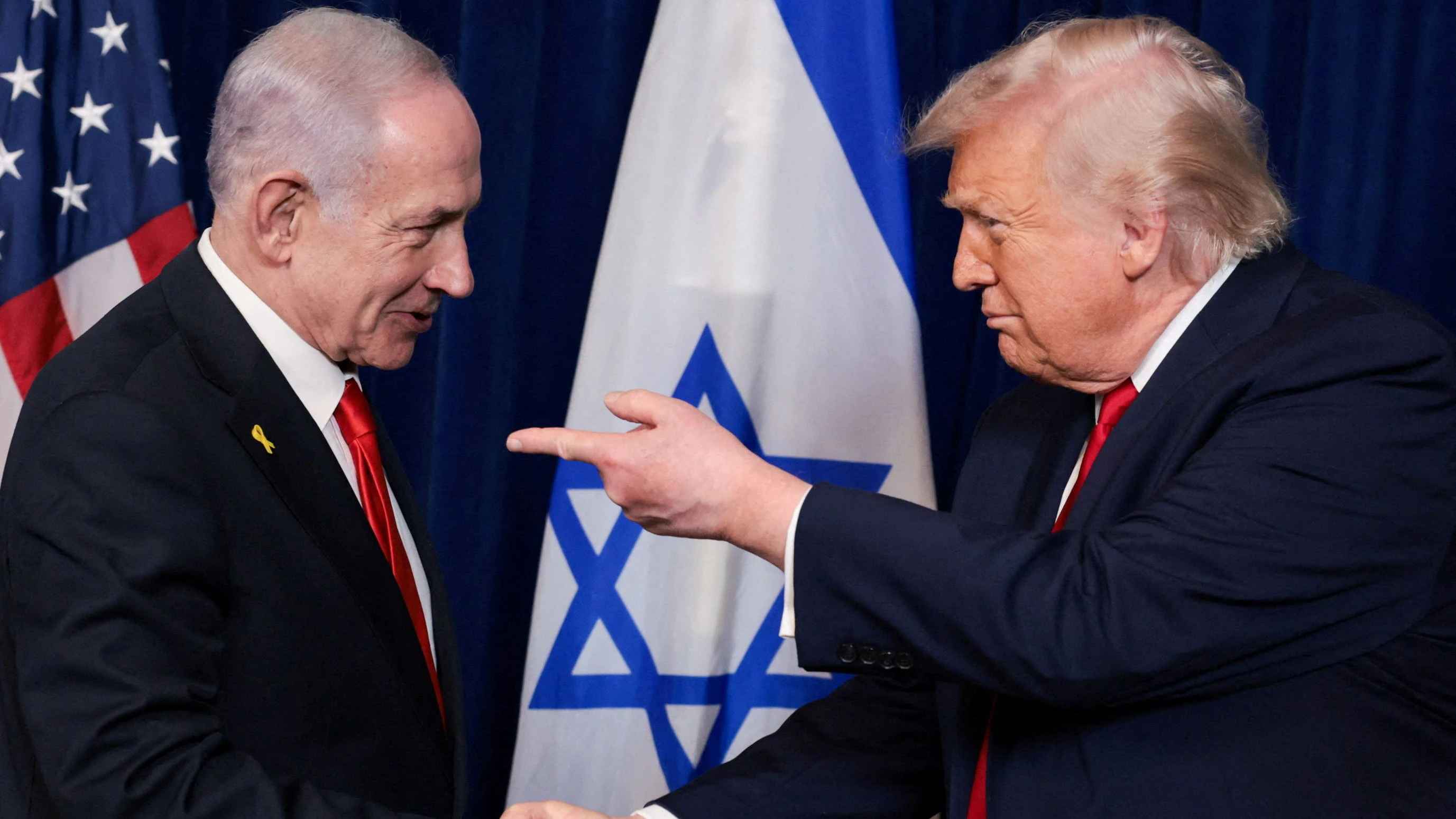 US-Präsident Donald Trump soll Insidern zufolge Israels Ministerpräsident bei einem Telefongespräch mit deutlichen Worten kritisiert haben. 