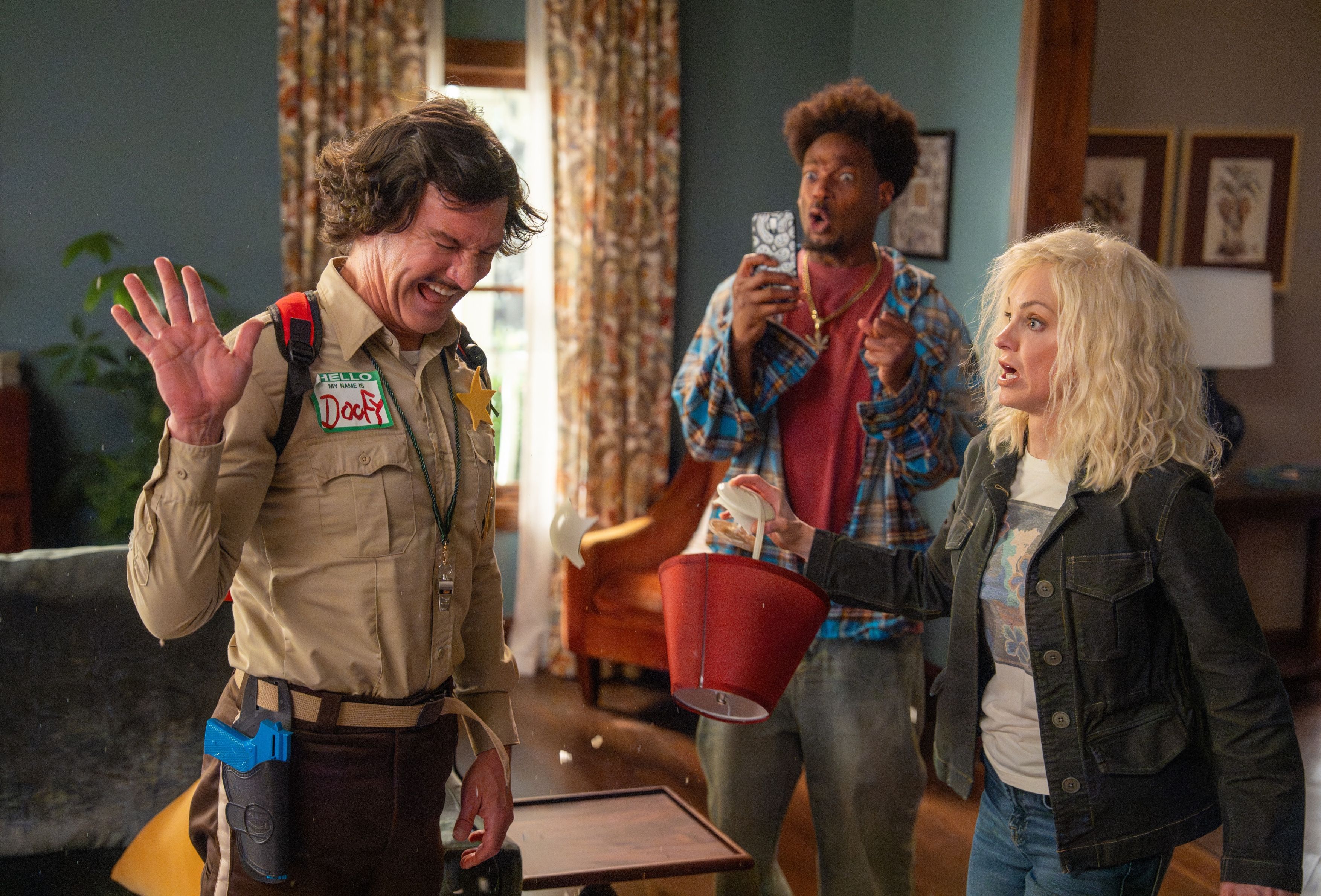 Der alte Cast mit Marlon Wayans als Shorty Meeks und Anna Faris als Cindy ist zurück am Set von 