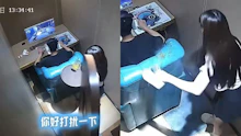 Chinesischer Gamer spielt weiter trotz heißem Getränk