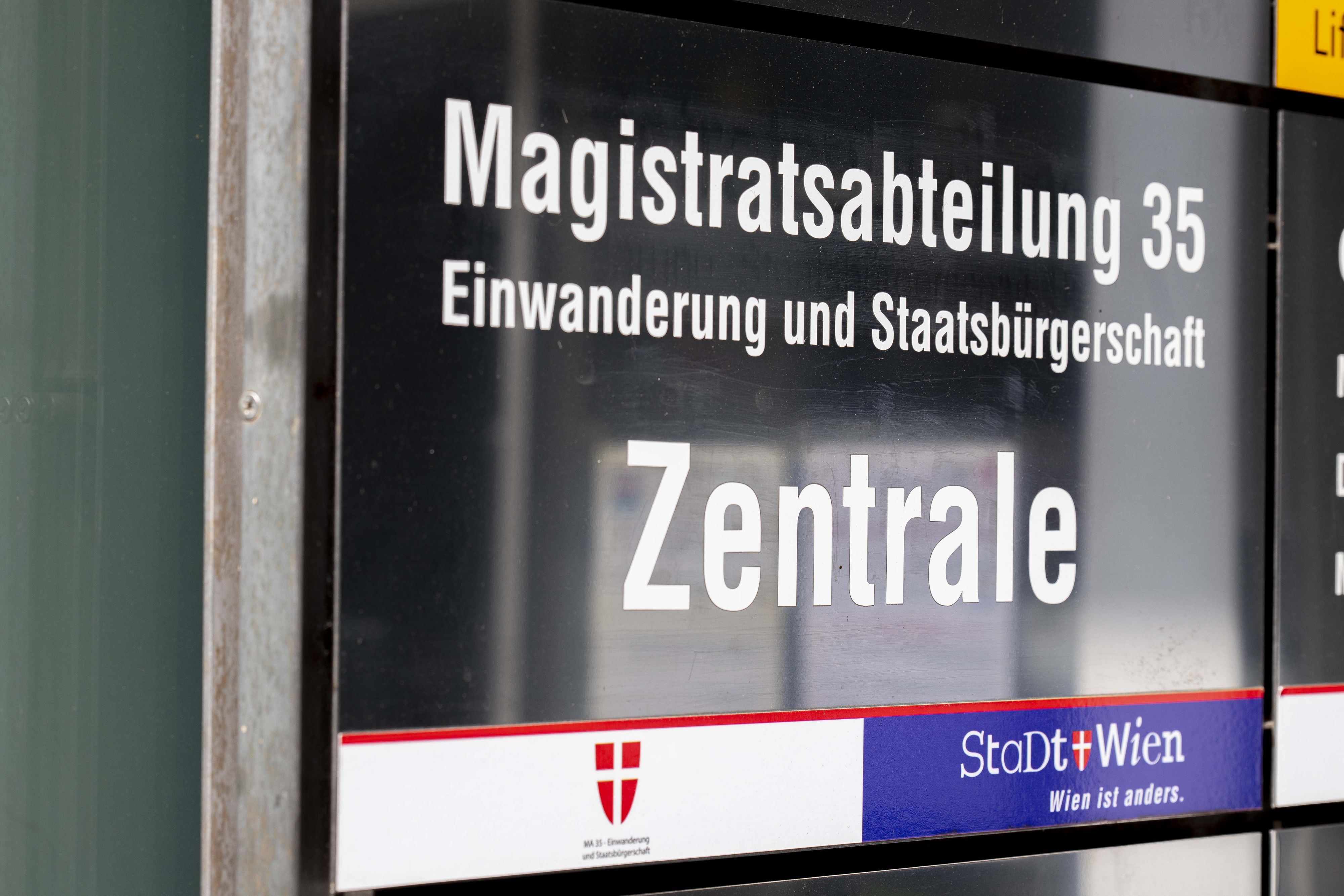 Heute.at - MA 35 hat jetzt Nachricht an alle Antragsteller