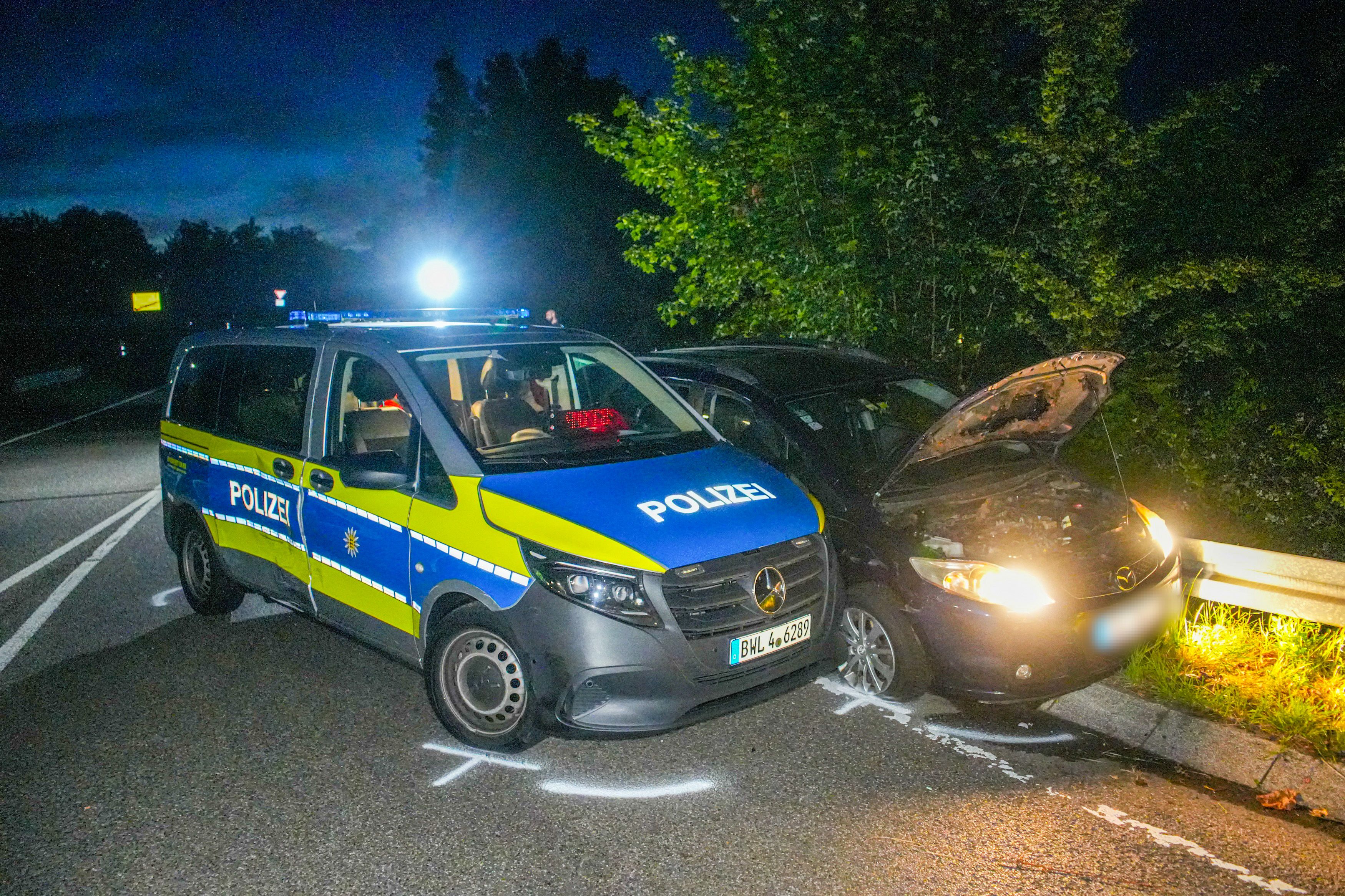 Die Polizei konnte den Pkw-Lenker erfolgreich stoppen – er wurde festgenommen.
