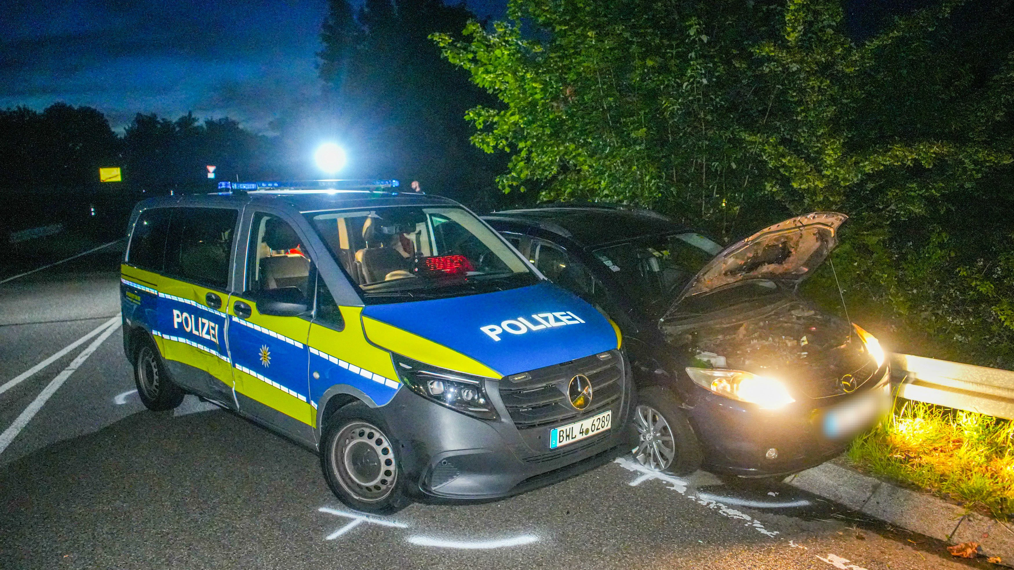 Die Polizei konnte den Pkw-Lenker erfolgreich stoppen – er wurde festgenommen.