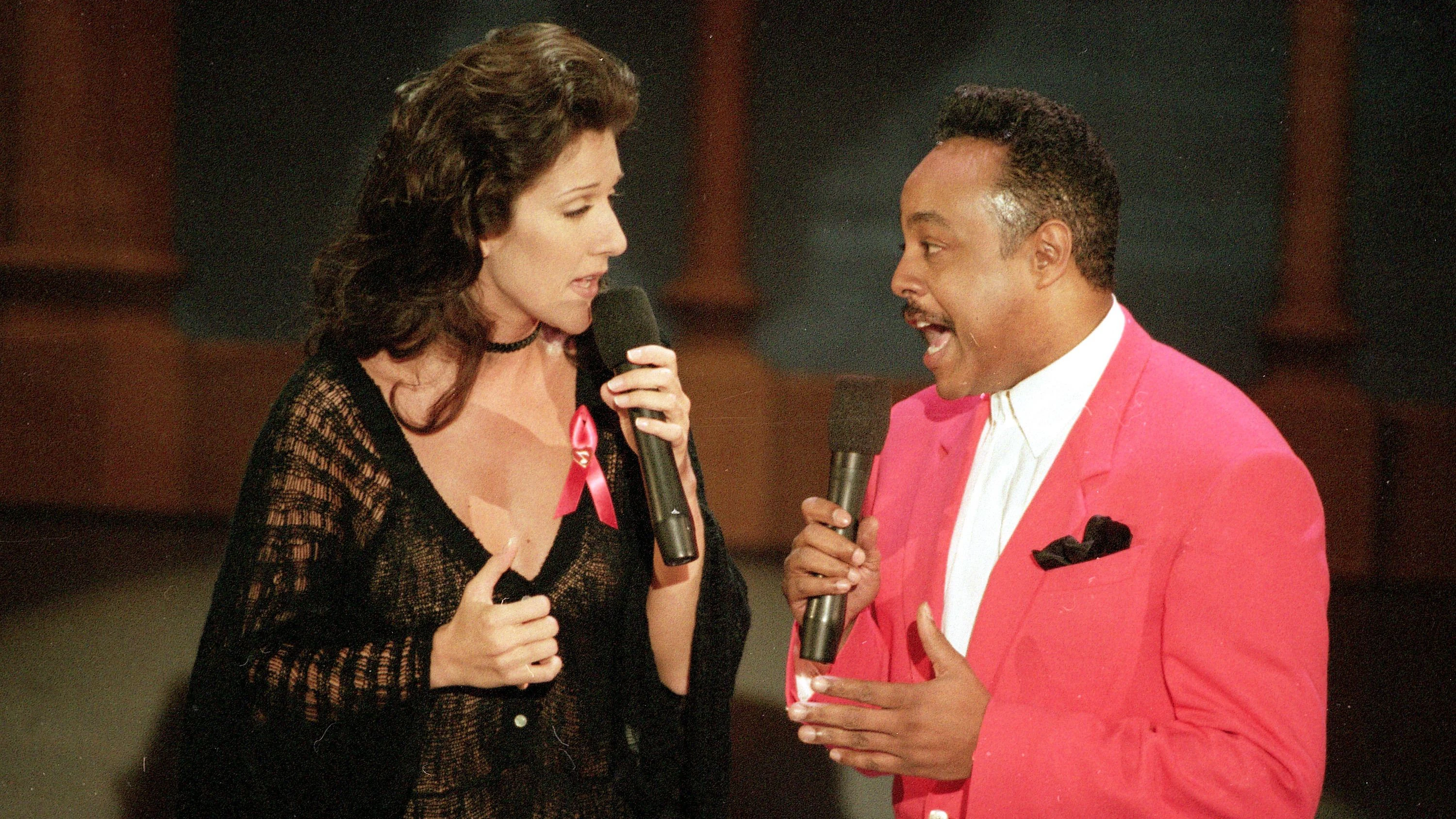 Celine Dion und Peabo Bryson performen gemeinsam den Song "Beauty and the Beast".