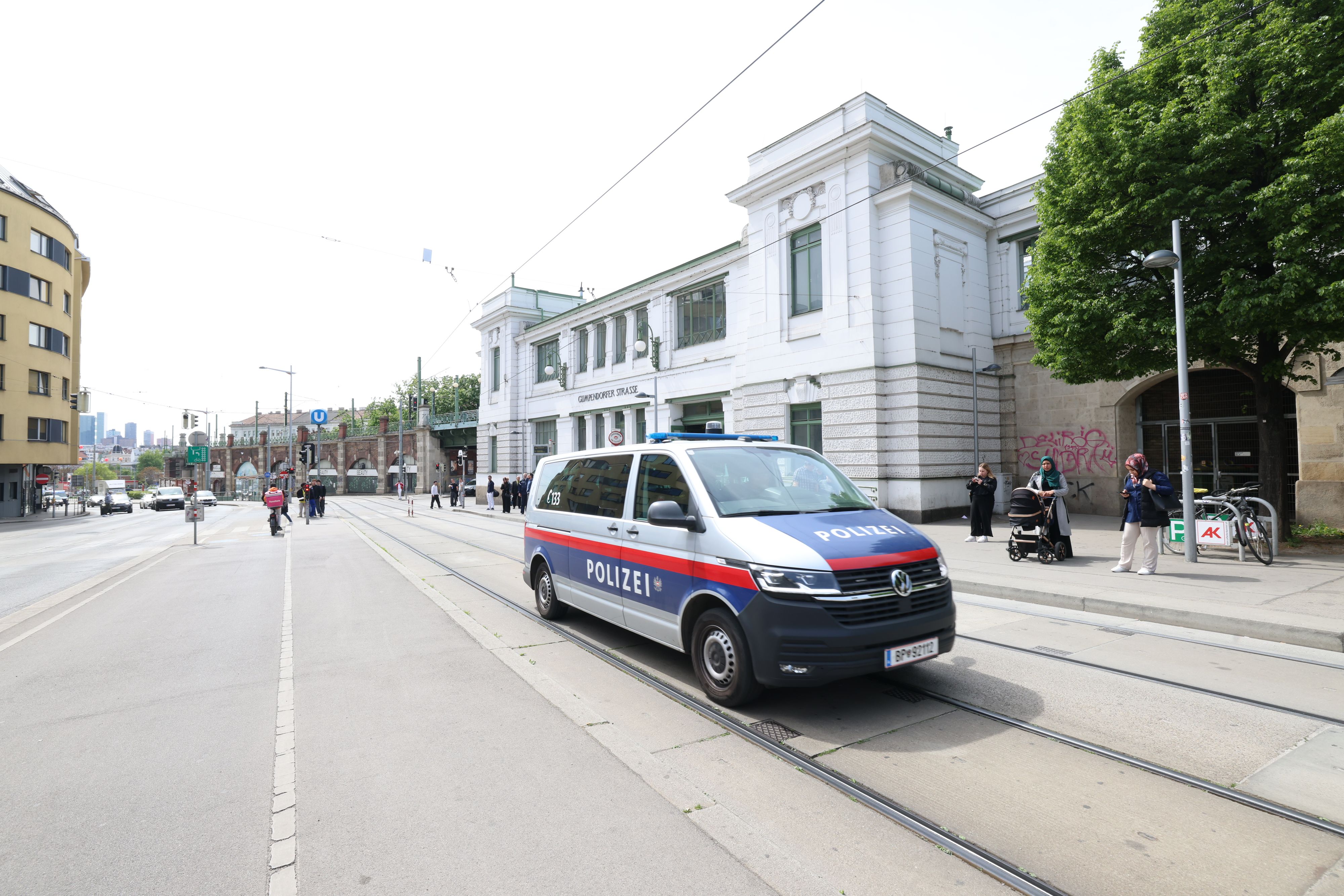 Heute.at - Farce, schönreden: Kritik nach Jedmayer-Versammlung