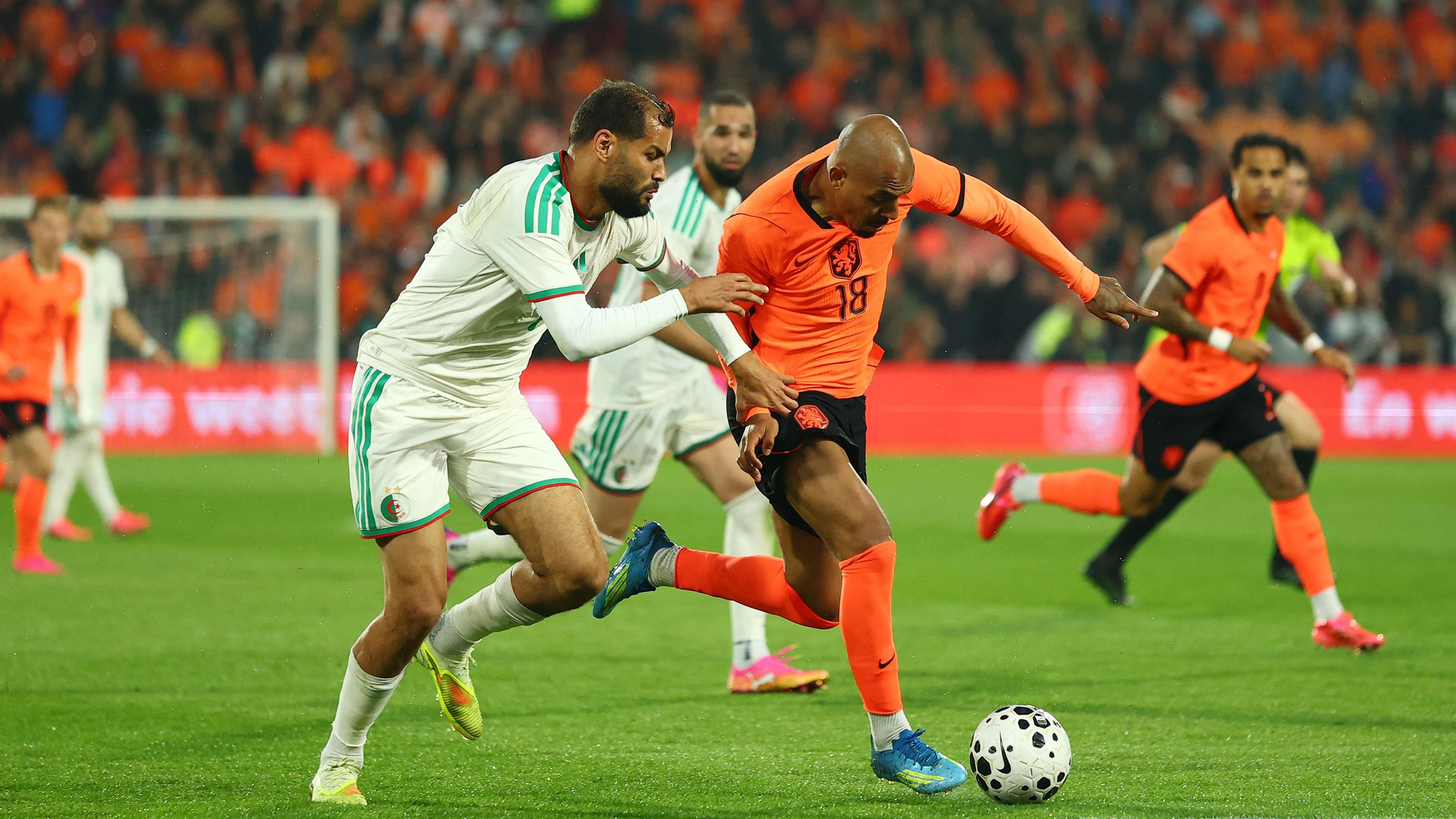 Algeriens Fußball-Nationalteam hat einen Test gegen die Niederlande gewonnen. 