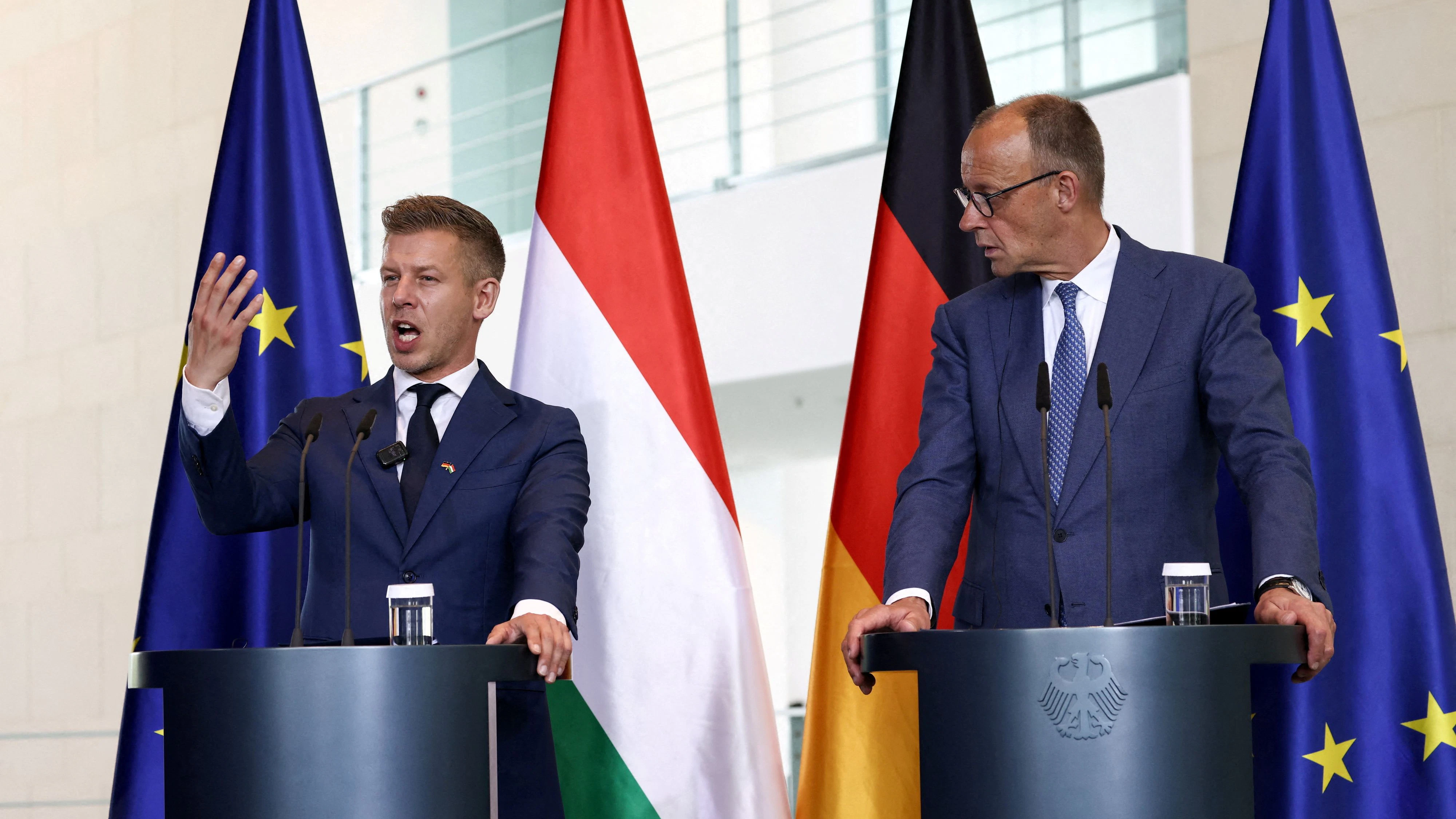 Beim Treffen zwischen Péter Magyar und Friedrich Merz wurde der ungarische Ministerpräsident einmal kurz deutlich. 