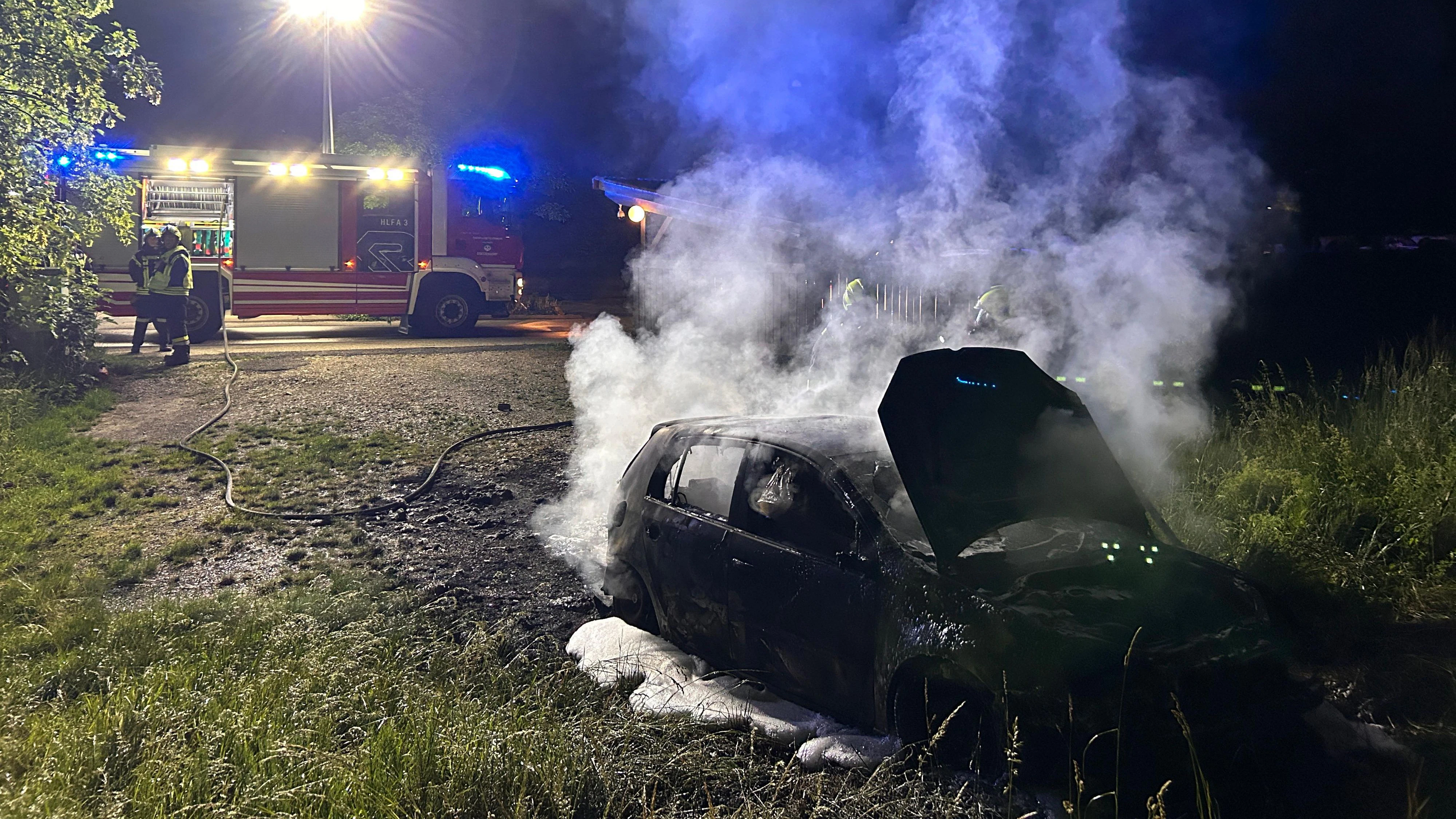 Das Fahrzeug stand in Vollbrand.
