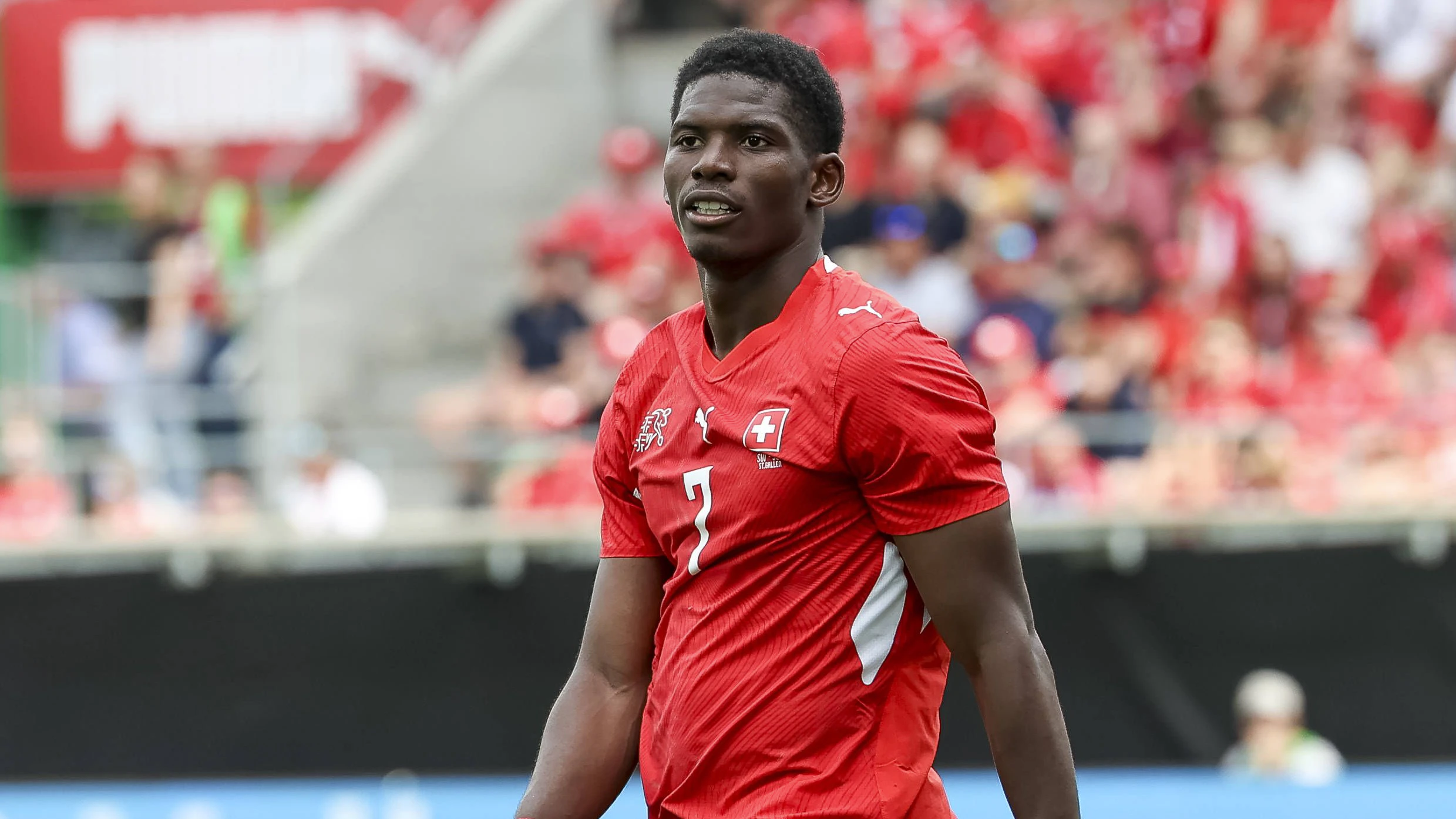 Der Schweizer Teamspieler Breel Embolo darf nun doch zur WM fliegen. 