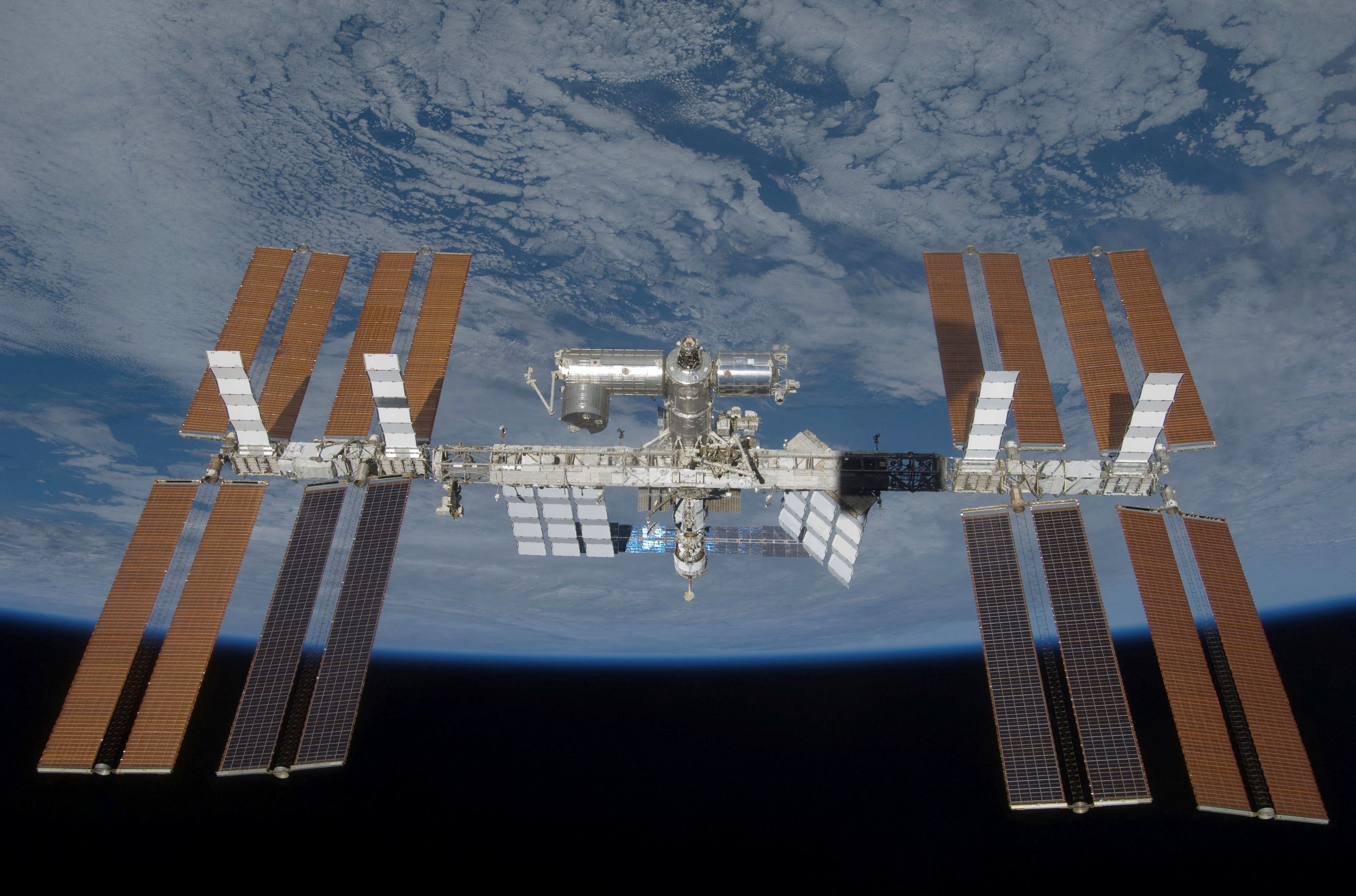 Heute.at - Luftleck auf ISS-Raumstation – jetzt Entwarnung
