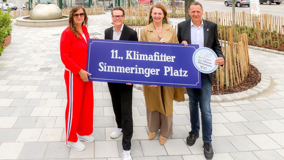 (v.l.) Stadträtin Ulli Sima, Stadtrat Jürgen Czernohorsky, Neos Wien Klubvorsitzende Selma Arapovic und der Simmeringer Bezirksvorsteher Thomas Steinhart