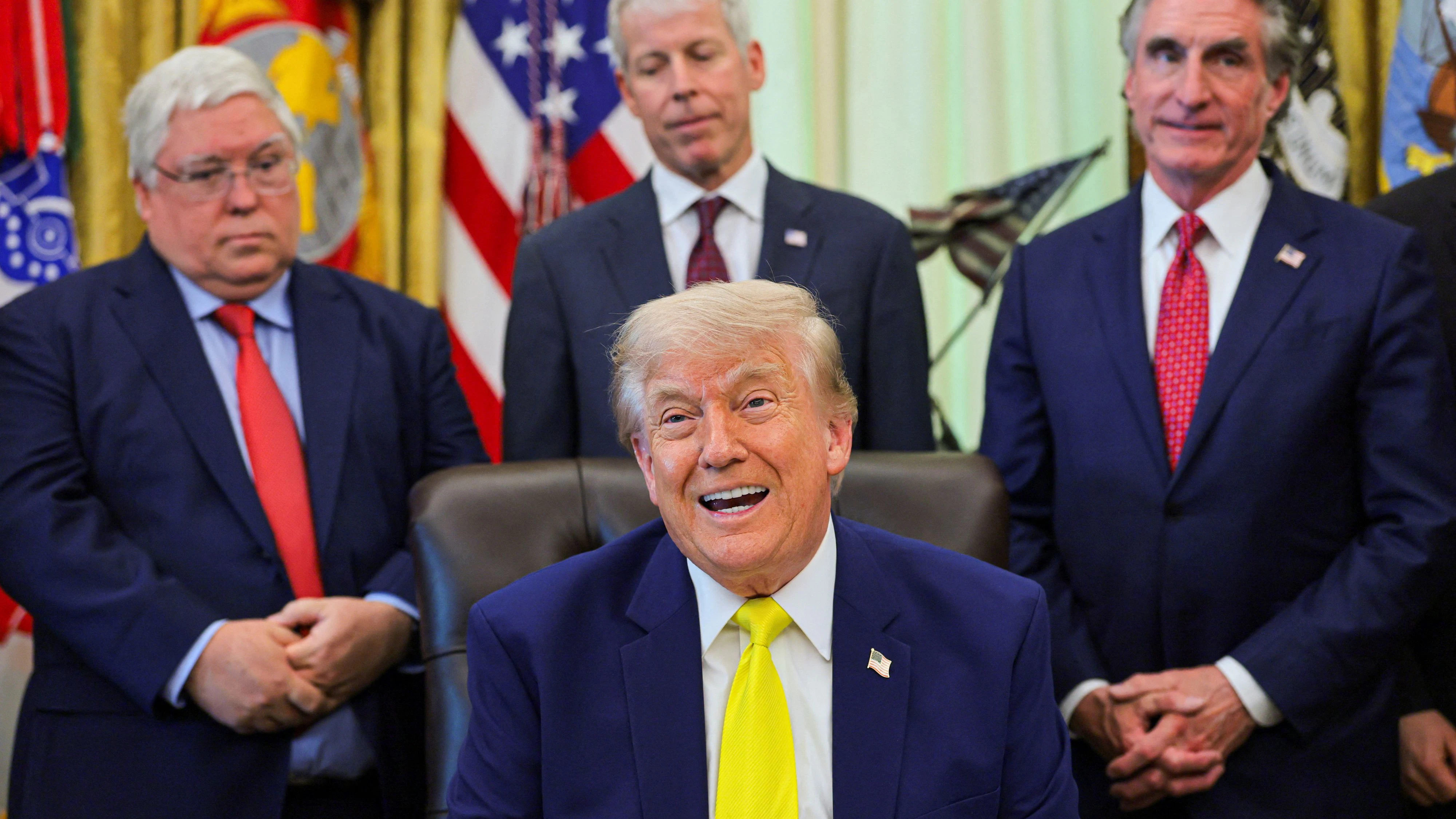 U.S. President Donald Trump delivers remarks to reporters about his administration's support for coal energy production, among other topics, flanked by West Virginia Governor Patrick Morrisey, Secretary of Energy Chris Wright, and Interior Secretary Doug Burgum in the Oval Office at the White House in Washington, D.C., U.S., June 4, 2026. REUTERS/Jonathan Ernst