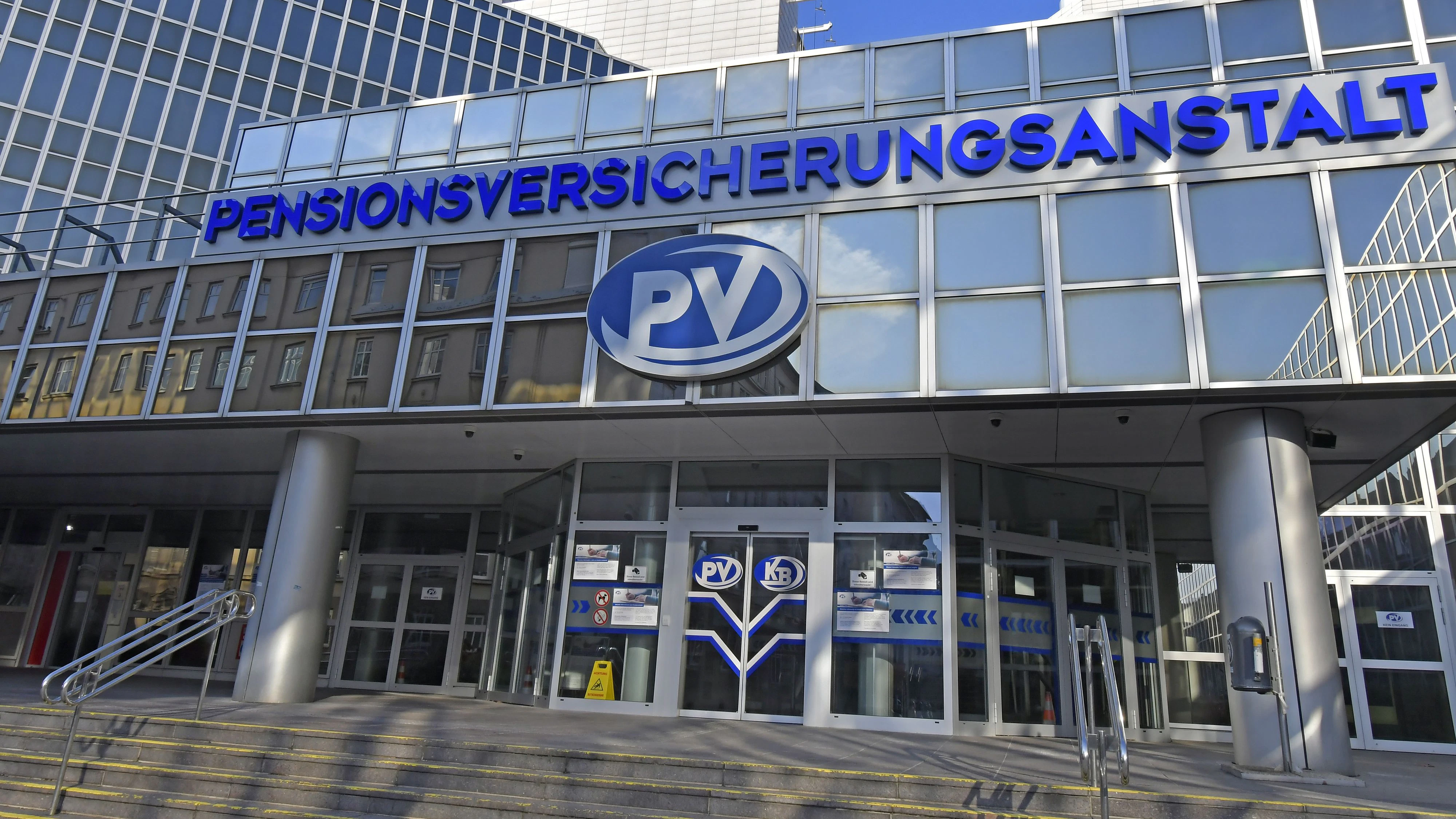 Heute.at - Neue PVA-Regel gilt für alle Menschen in Österreich