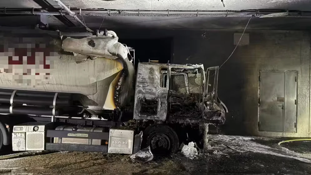 Der Lkw-Fahrer wurde bei dem Brand nicht verletzt.