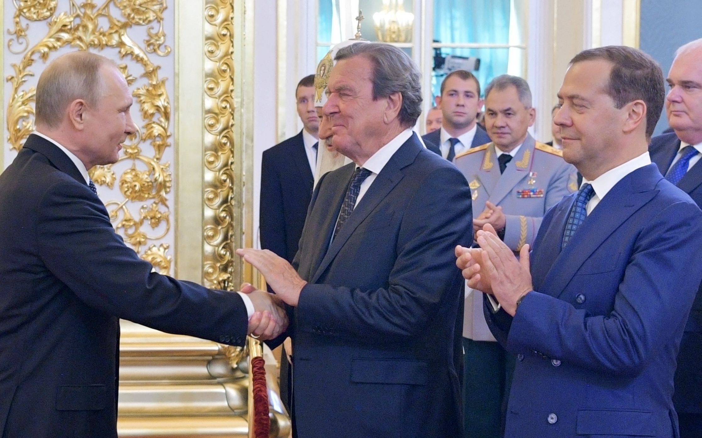 Putin und Schröder bei einem Treffen im Jahr 2018.